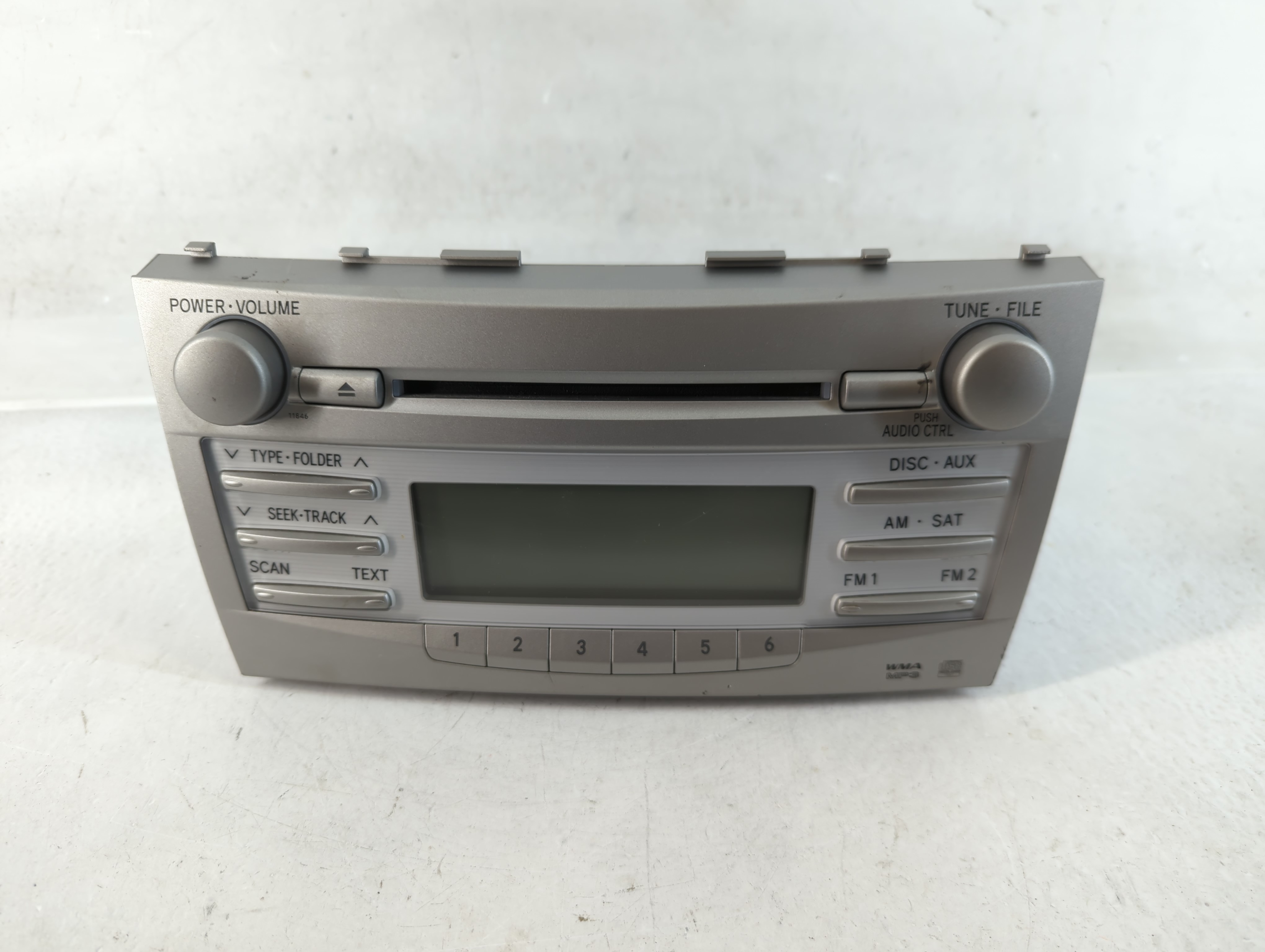 2010-2011 Toyota Camry Am Fm Cd Player Radio Receiver 827989 - Oemusedautoparts1.com