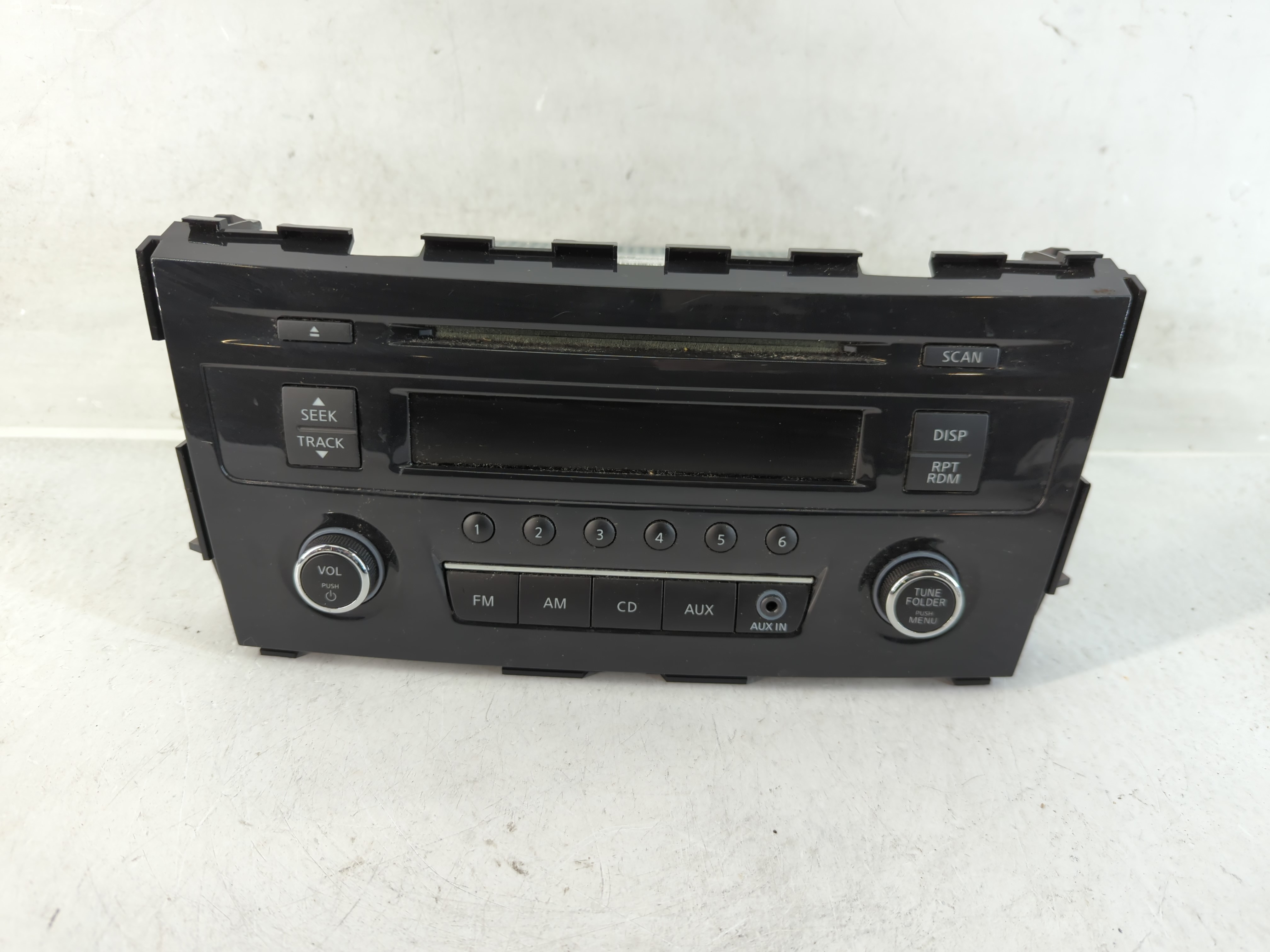 2013-2015 Nissan Altima Am Fm Cd Player Radio Receiver 828212 - Oemusedautoparts1.com
