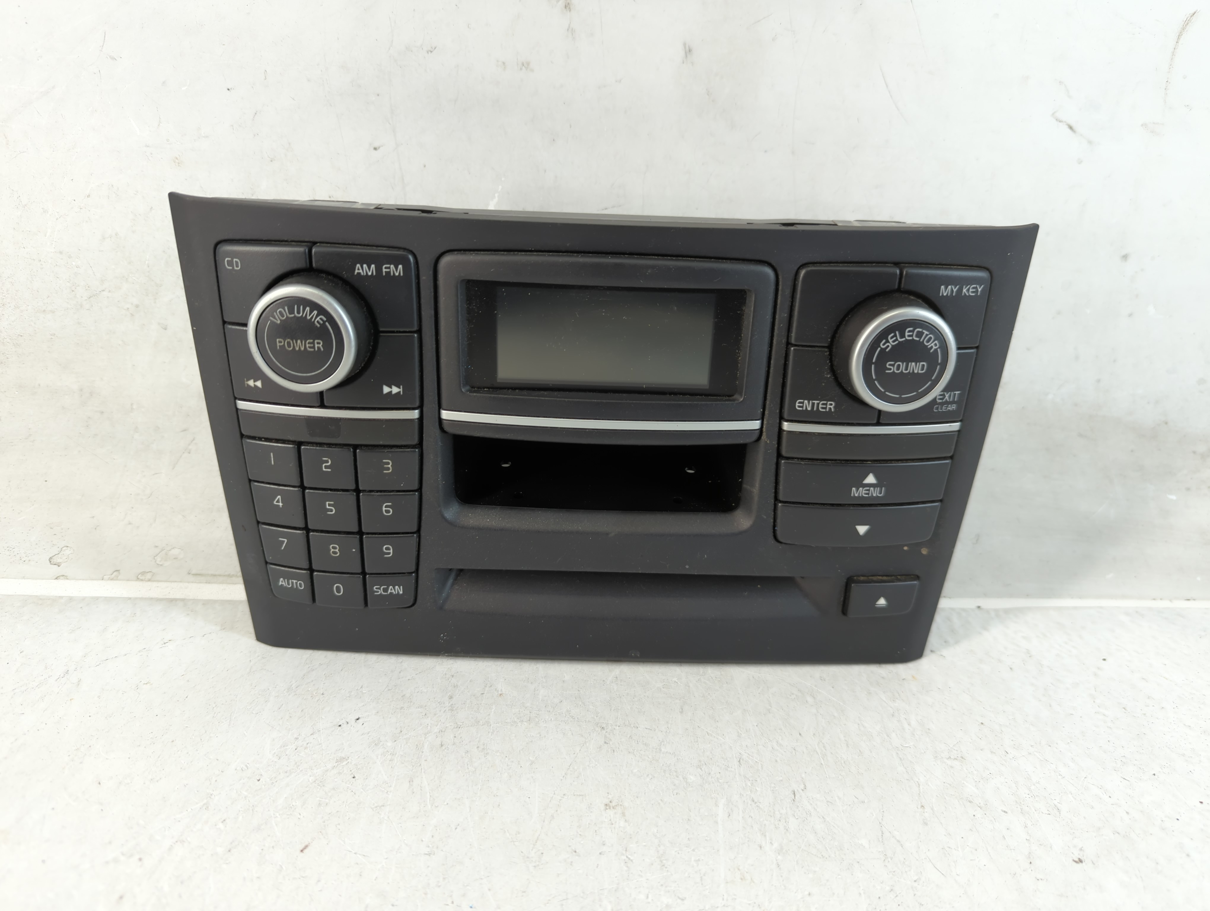 Picture of 2007-2012 Volvo Xc90 Am Fm Cd Player Radio Receiver 828231