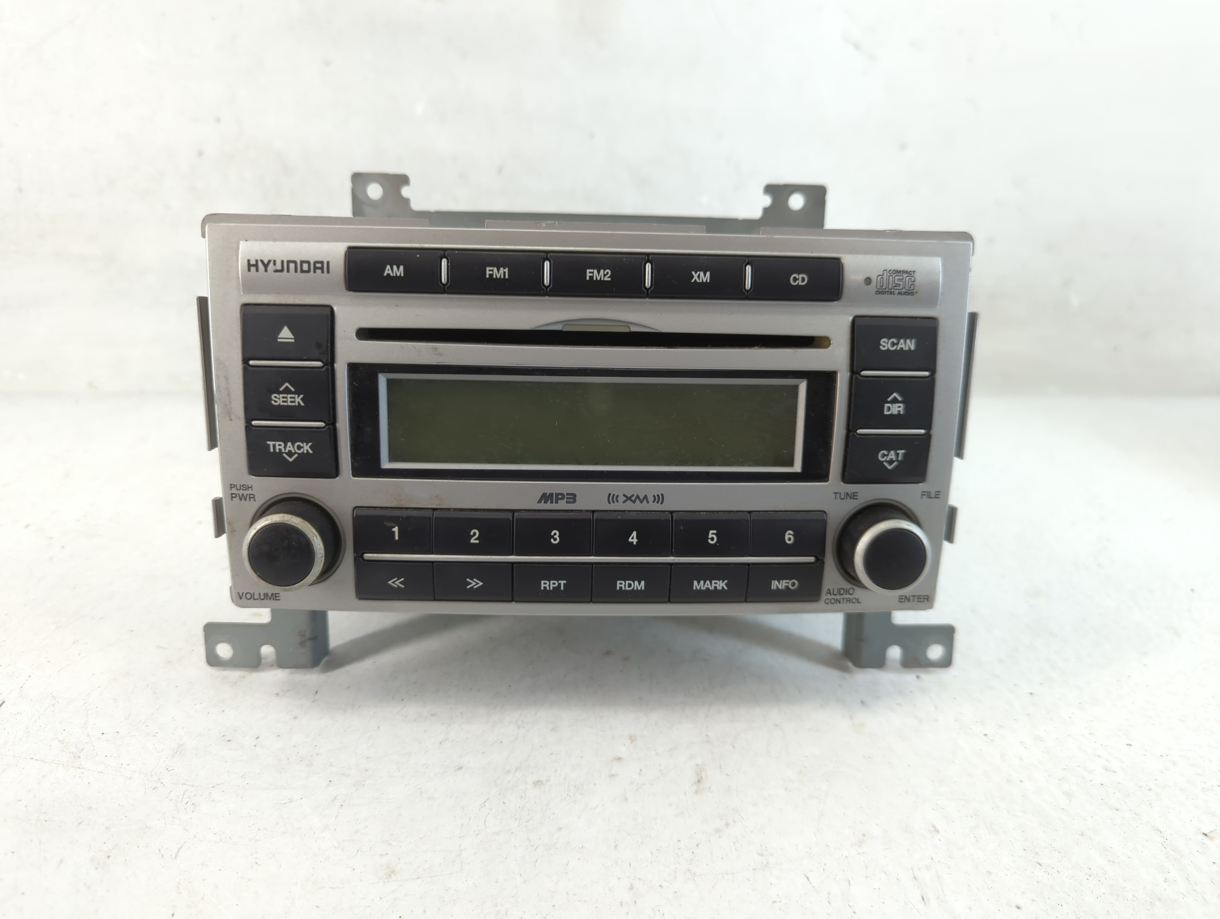 2007-2008 Hyundai Santa Fe Am Fm Cd Player Radio Receiver 828271 - Oemusedautoparts1.com