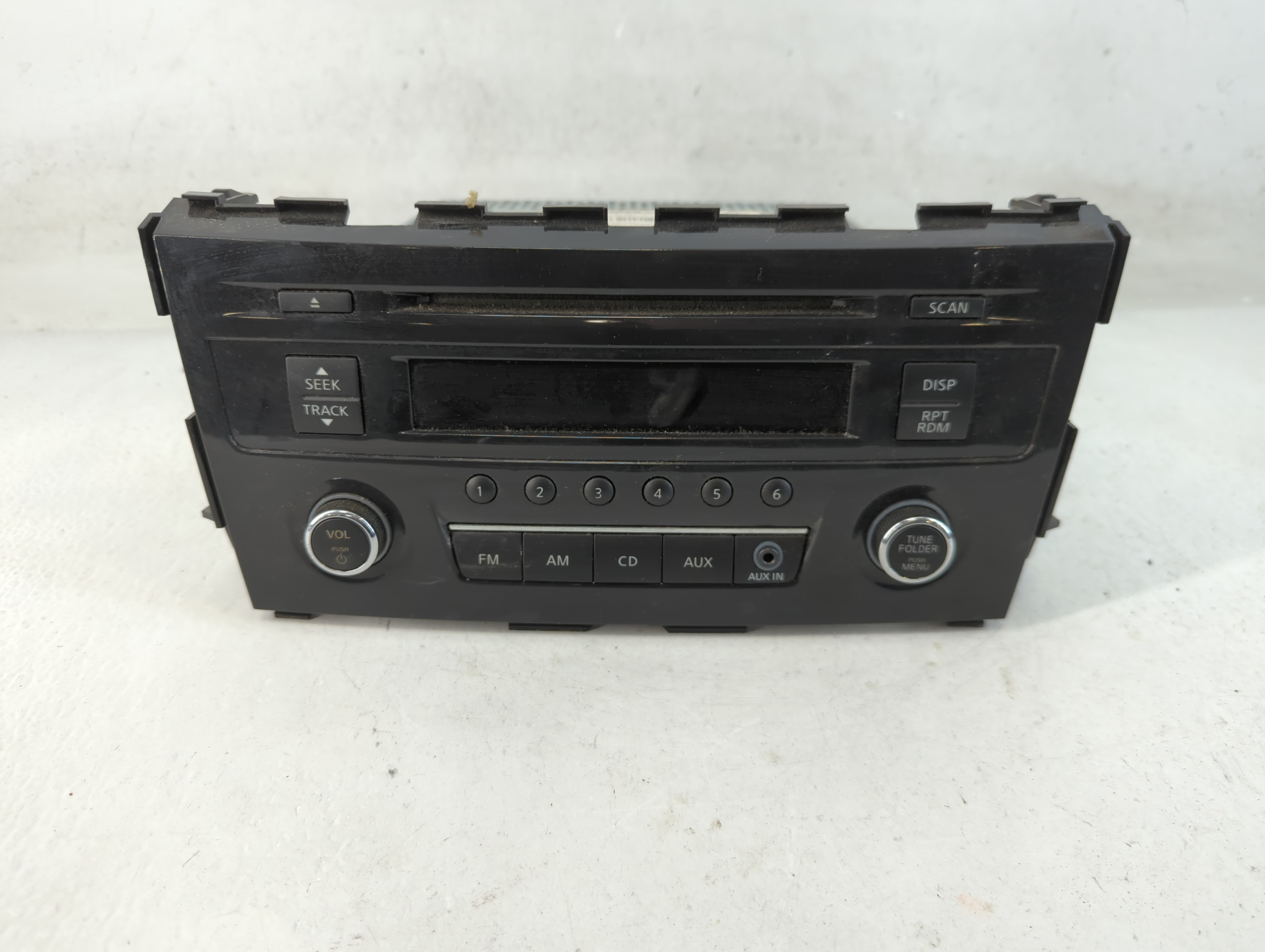 2013-2015 Nissan Altima Am Fm Cd Player Radio Receiver 828315 - Oemusedautoparts1.com