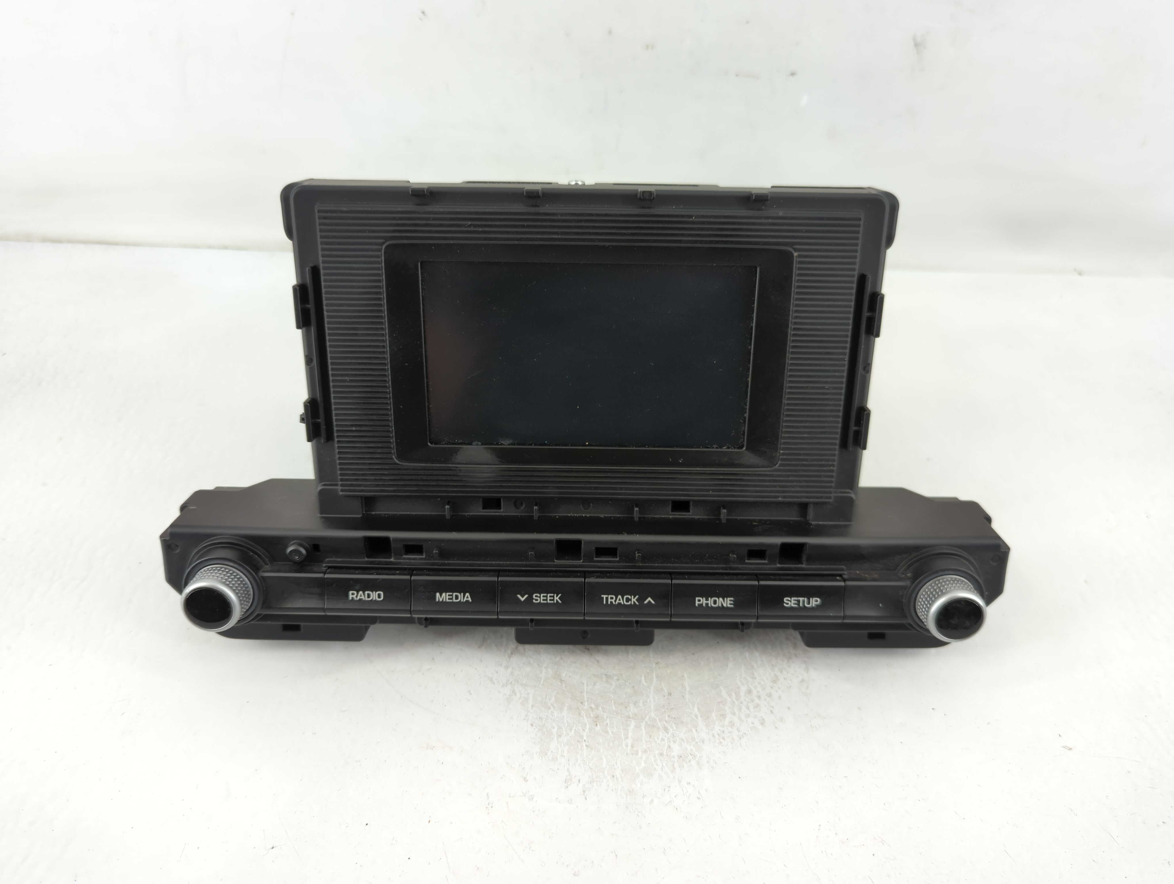 2019-2020 Hyundai Elantra Am Fm Cd Player Radio Receiver 828335 - Oemusedautoparts1.com