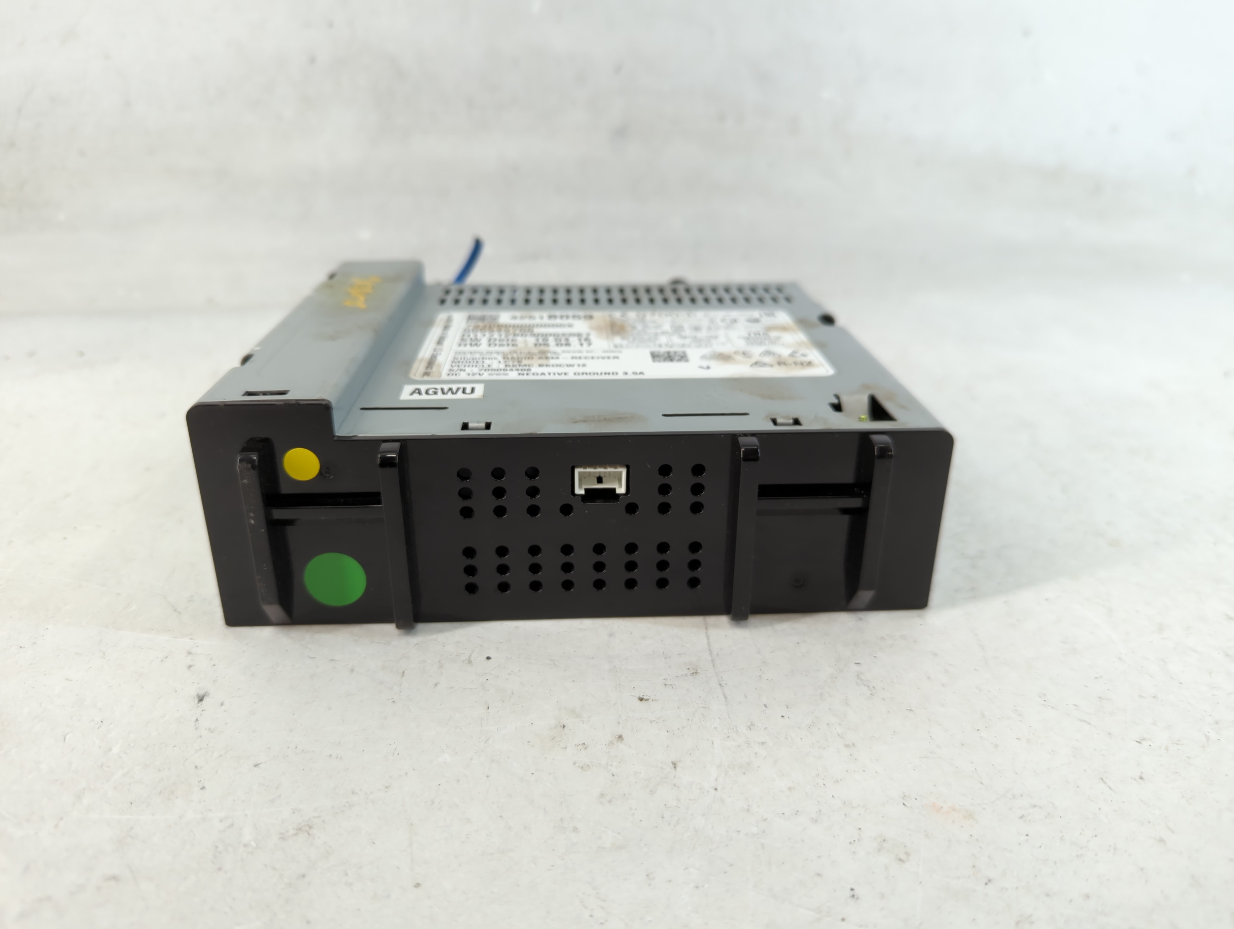 2017-2017 Chevrolet Spark Am Fm Cd Player Radio Receiver 828373 - Oemusedautoparts1.com