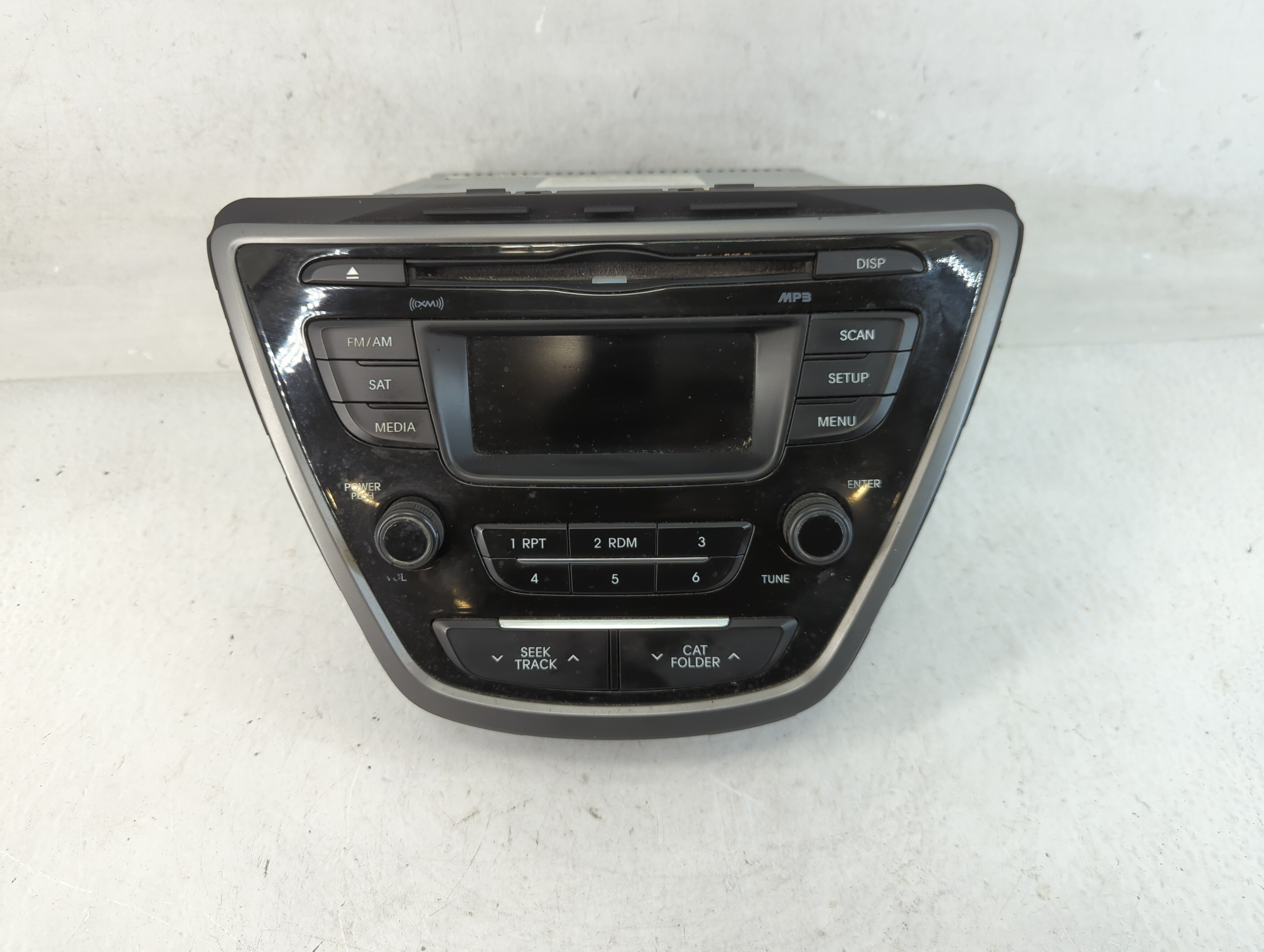 2014-2016 Hyundai Elantra Am Fm Cd Player Radio Receiver 828374 - Oemusedautoparts1.com