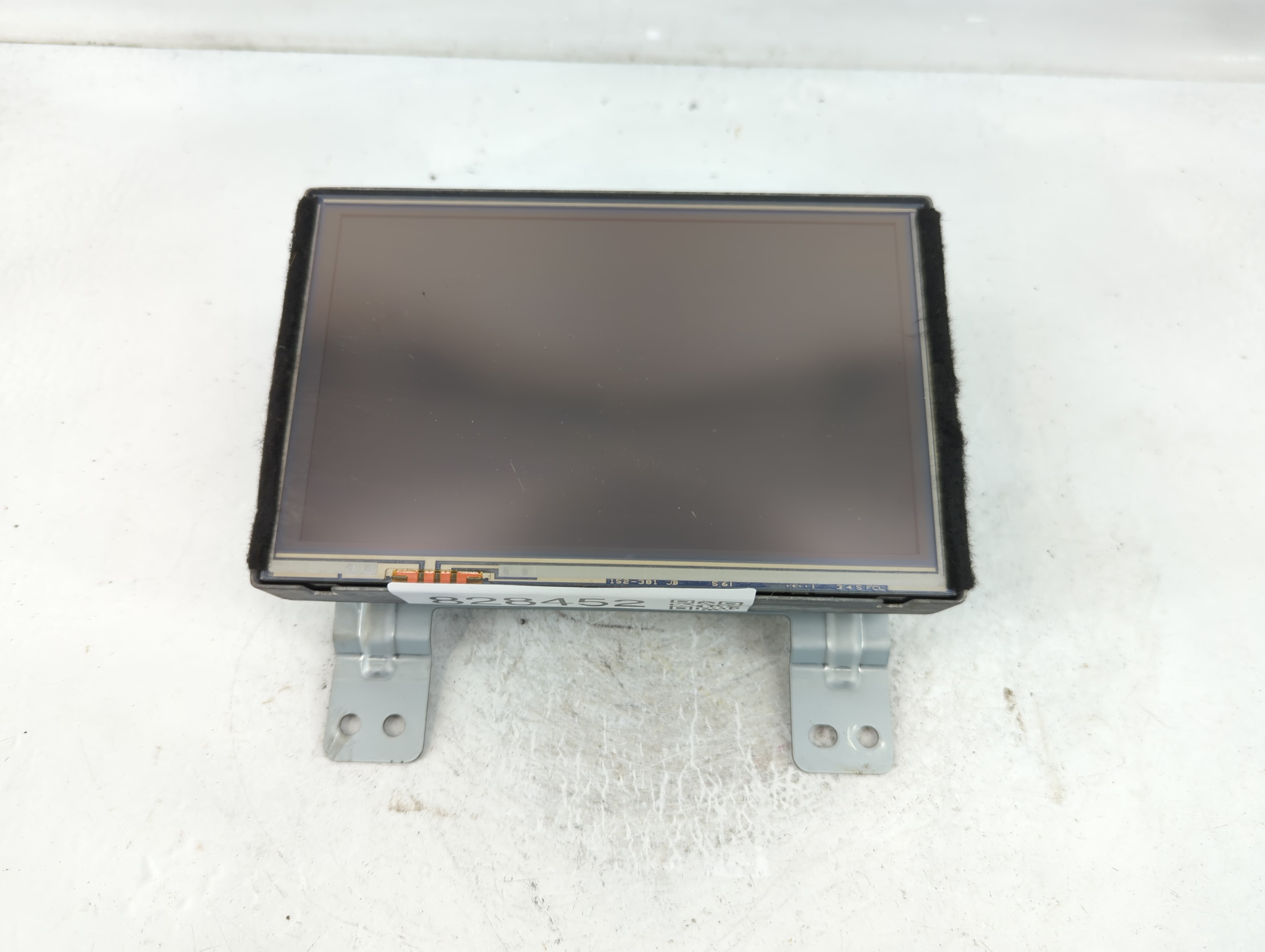 2011-2020 Nissan 370z Information Display Screen 828452 - Oemusedautoparts1.com