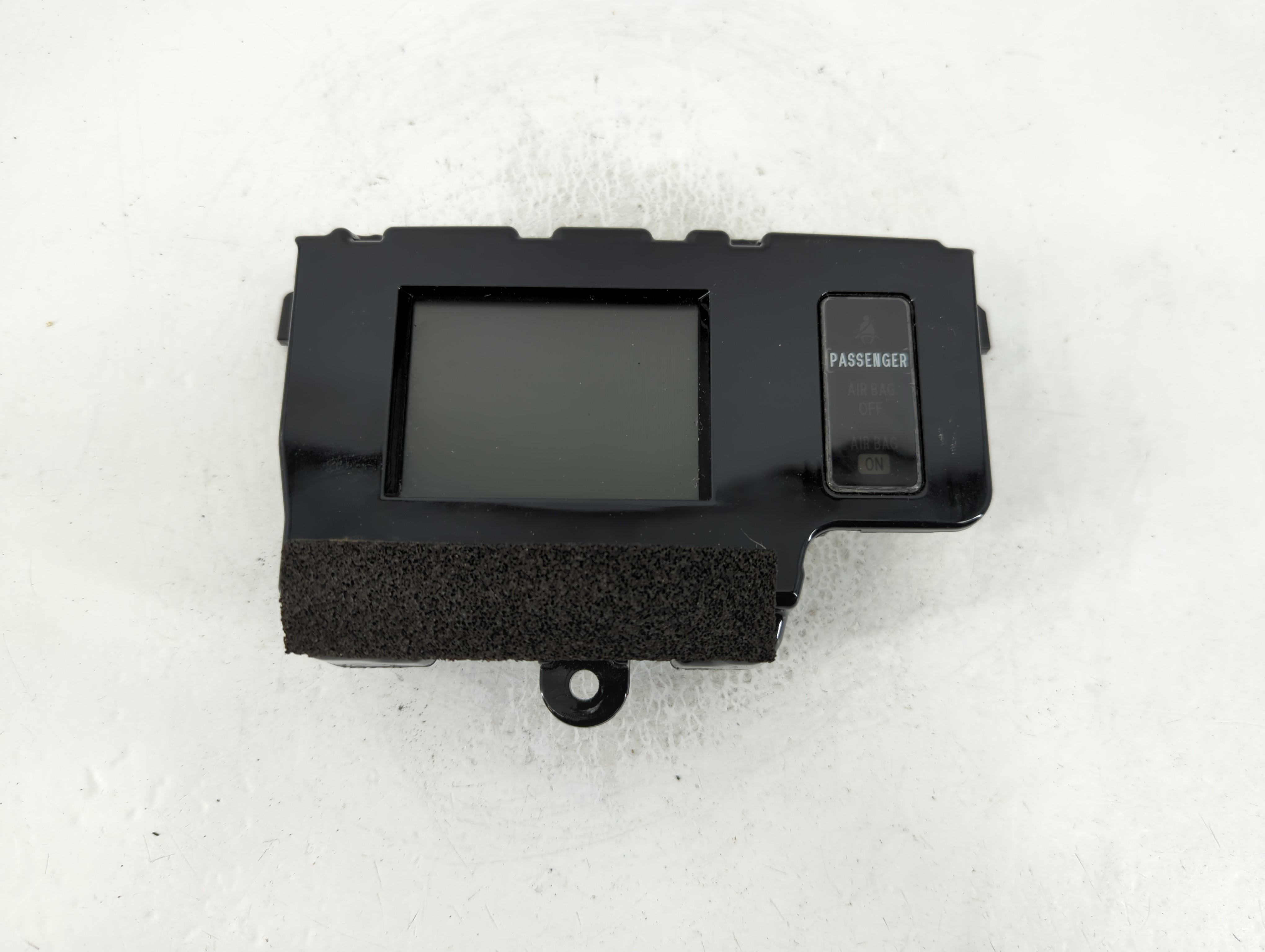 2011-2014 Toyota Sienna Information Display Screen 828477 - Oemusedautoparts1.com