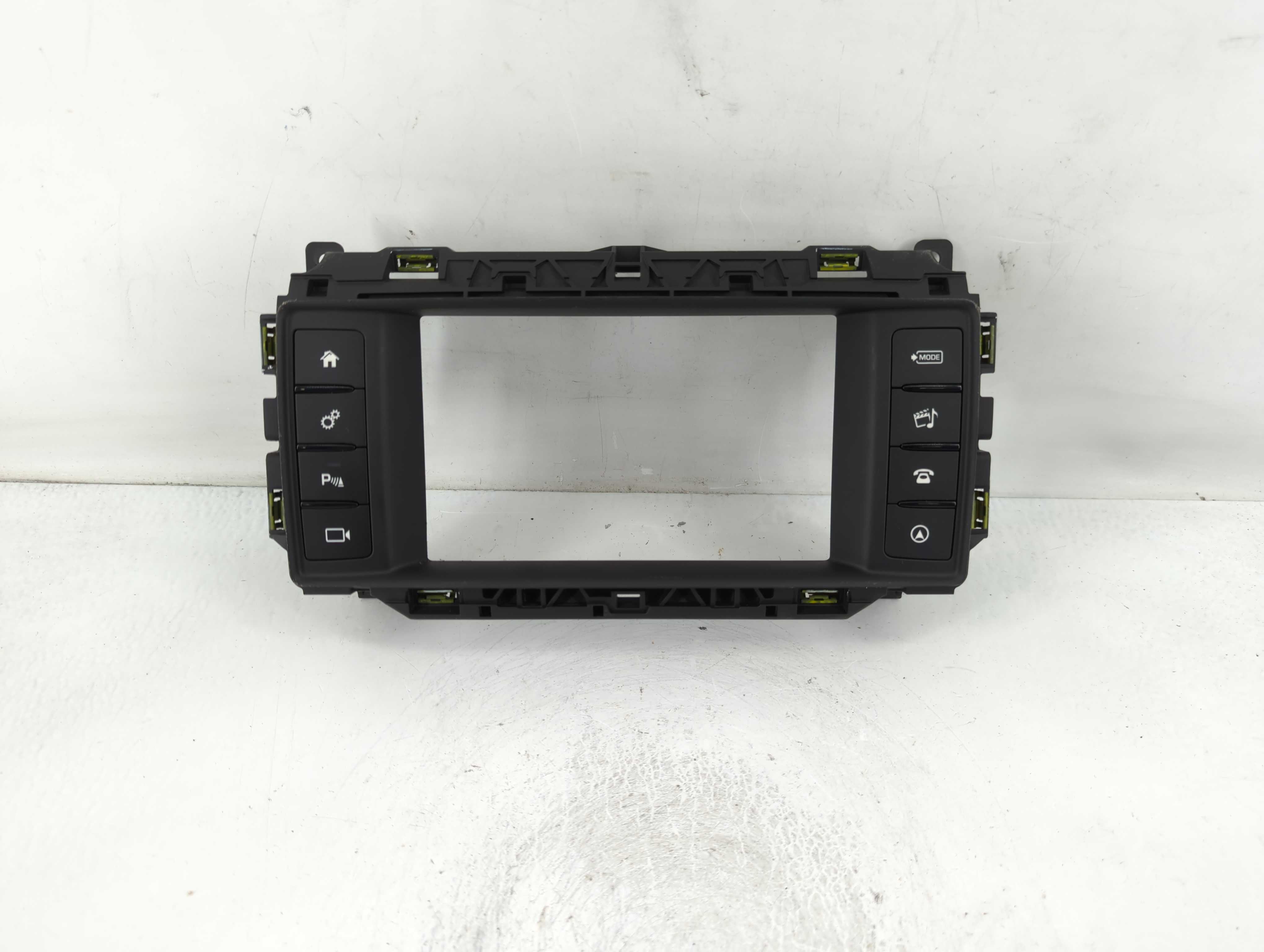 2017-2018 Jaguar Xe Am Fm Cd Player Radio Receiver 828479 - Oemusedautoparts1.com