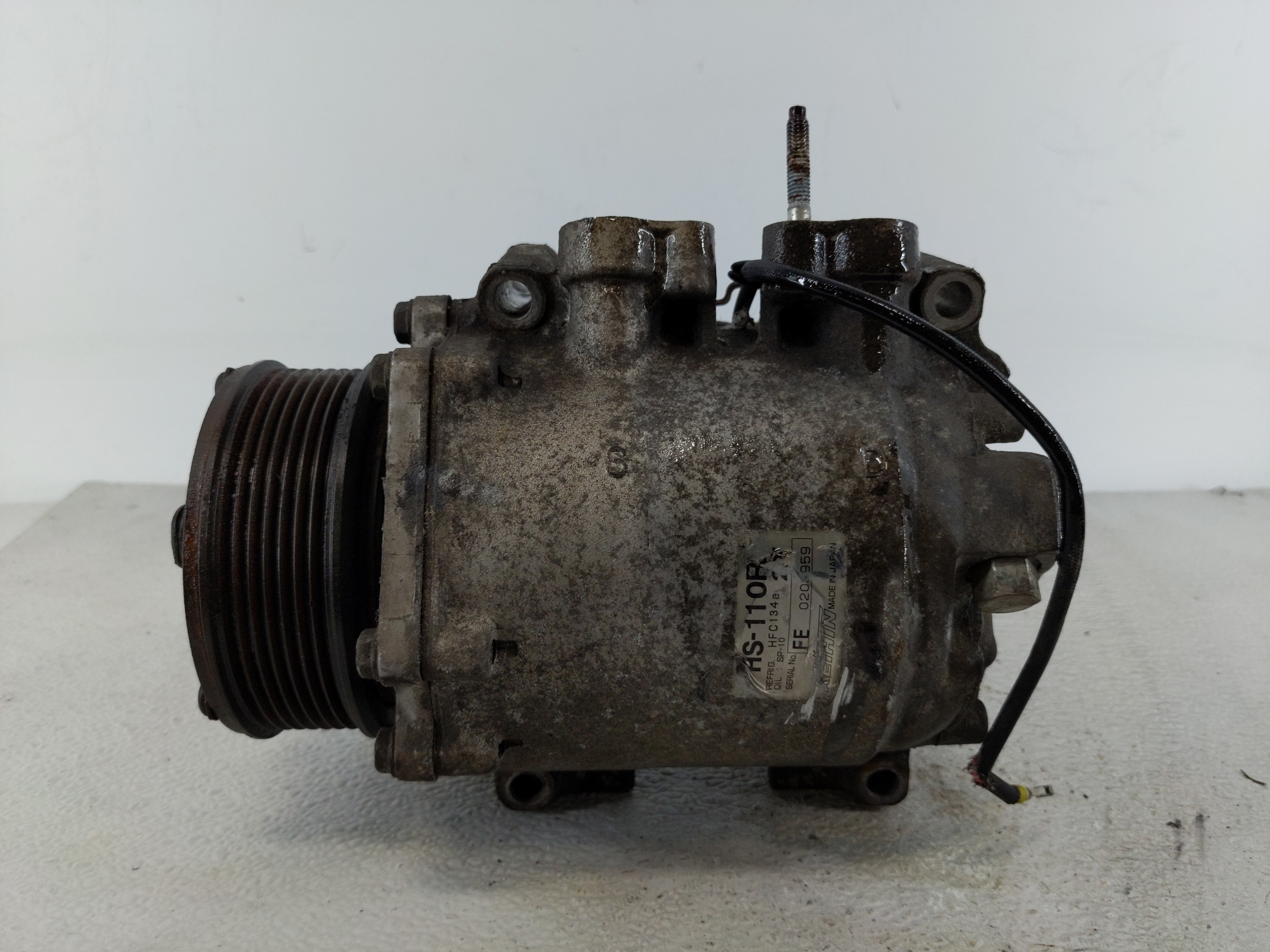 Picture of 2002-2006 Honda Cr-v Air Conditioning A/c Ac Compressor Oem 828503