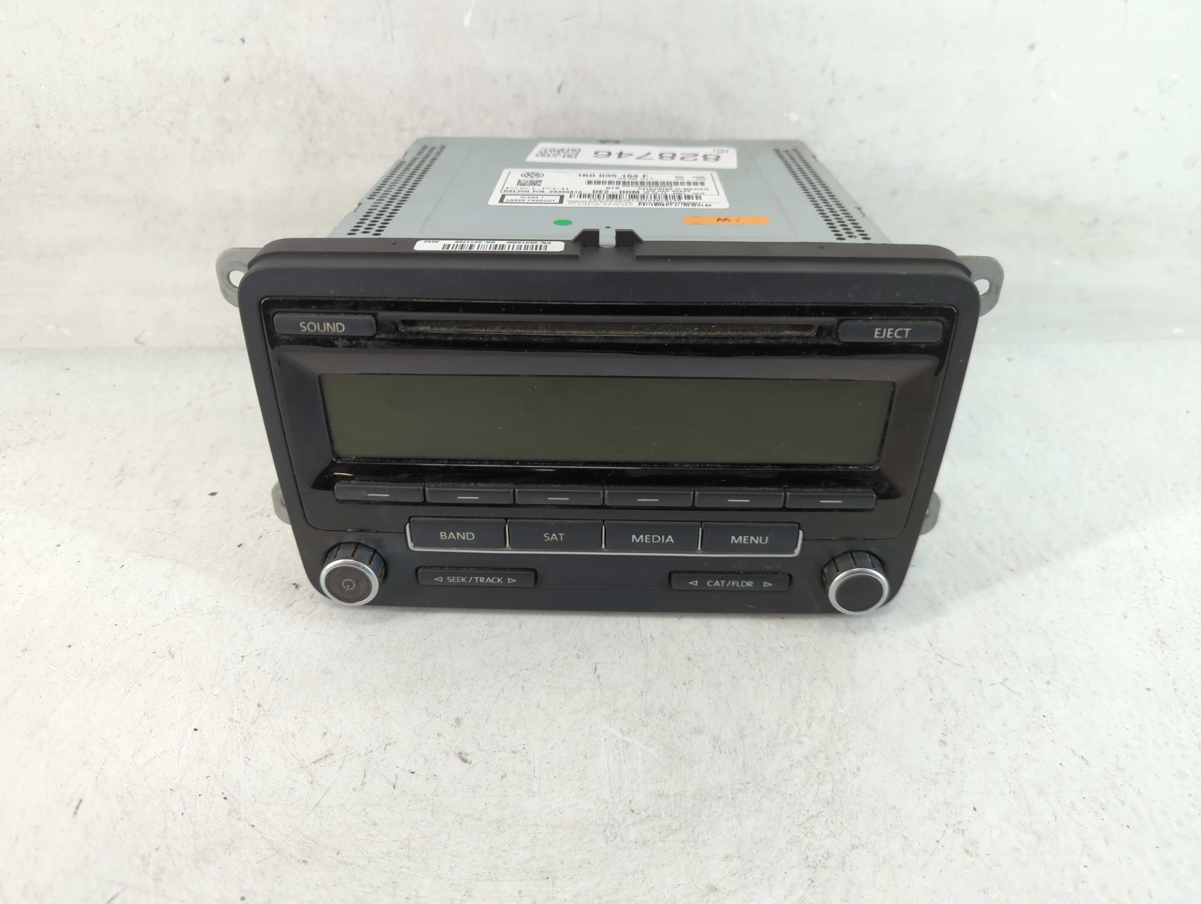 Picture of 2014-2014 Volkswagen Jetta Am Fm Cd Player Radio Receiver 828746