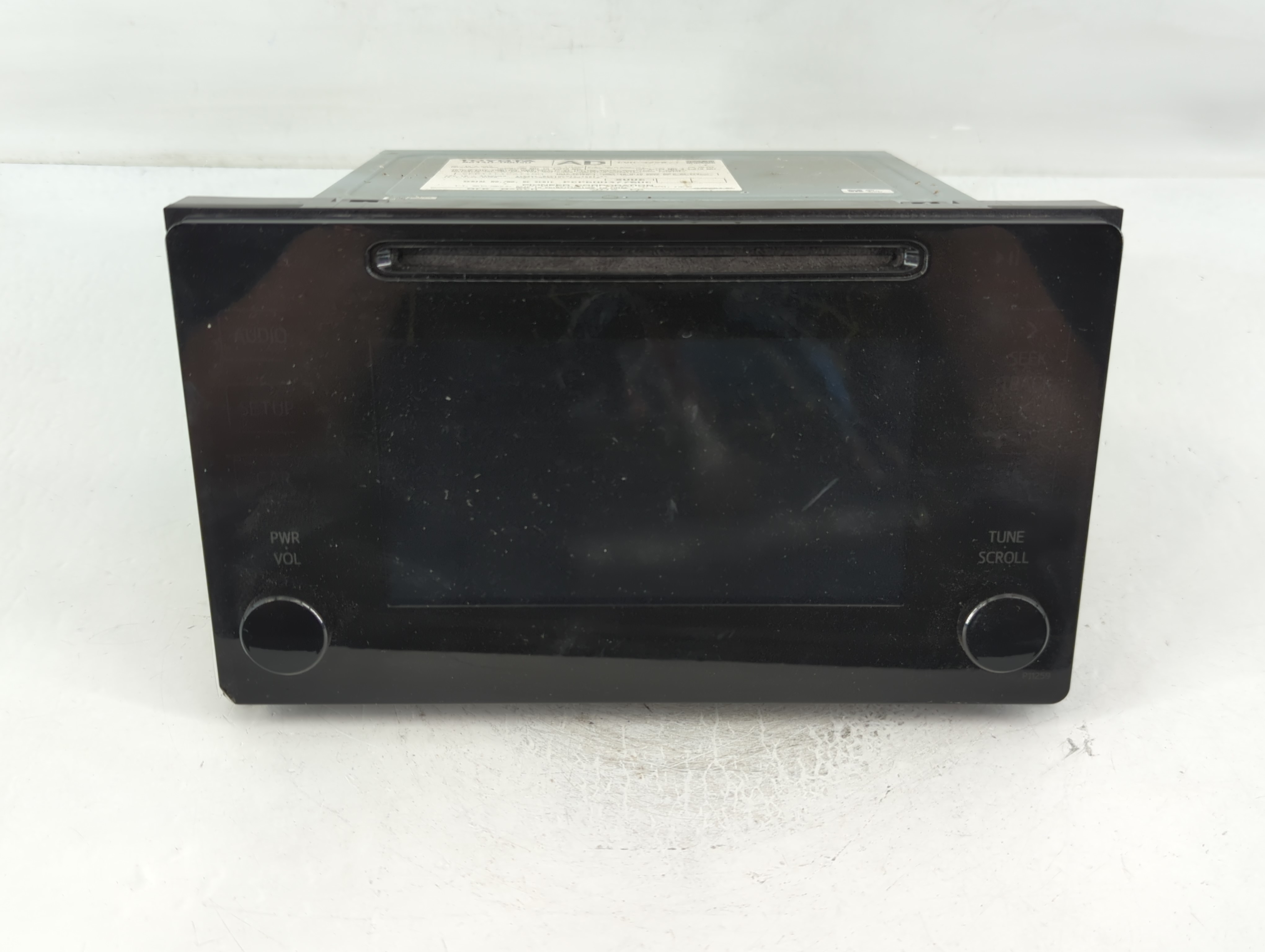 2016-2017 Toyota Sienna Am Fm Cd Player Radio Receiver 828782 - Oemusedautoparts1.com