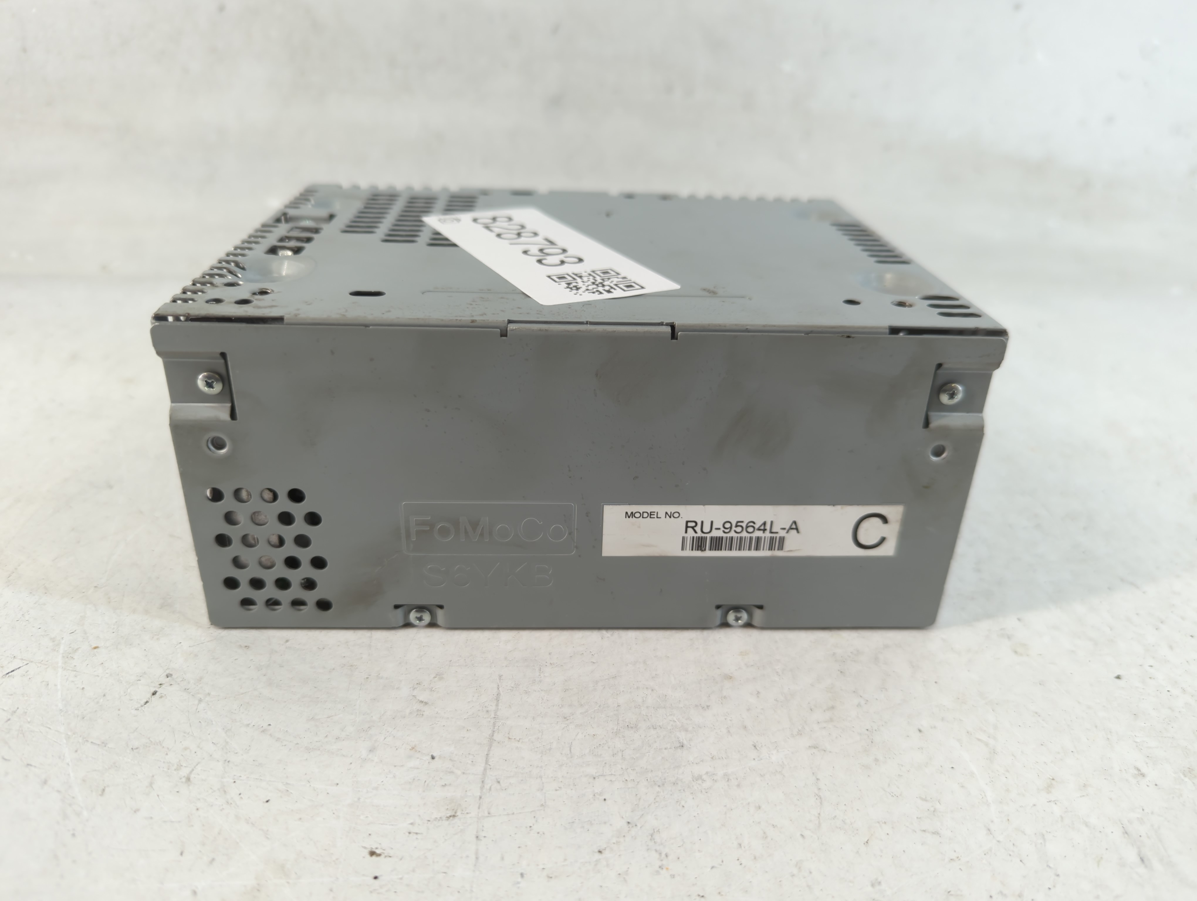 2016-2018 Ford Explorer Am Fm Cd Player Radio Receiver 828793 - Oemusedautoparts1.com