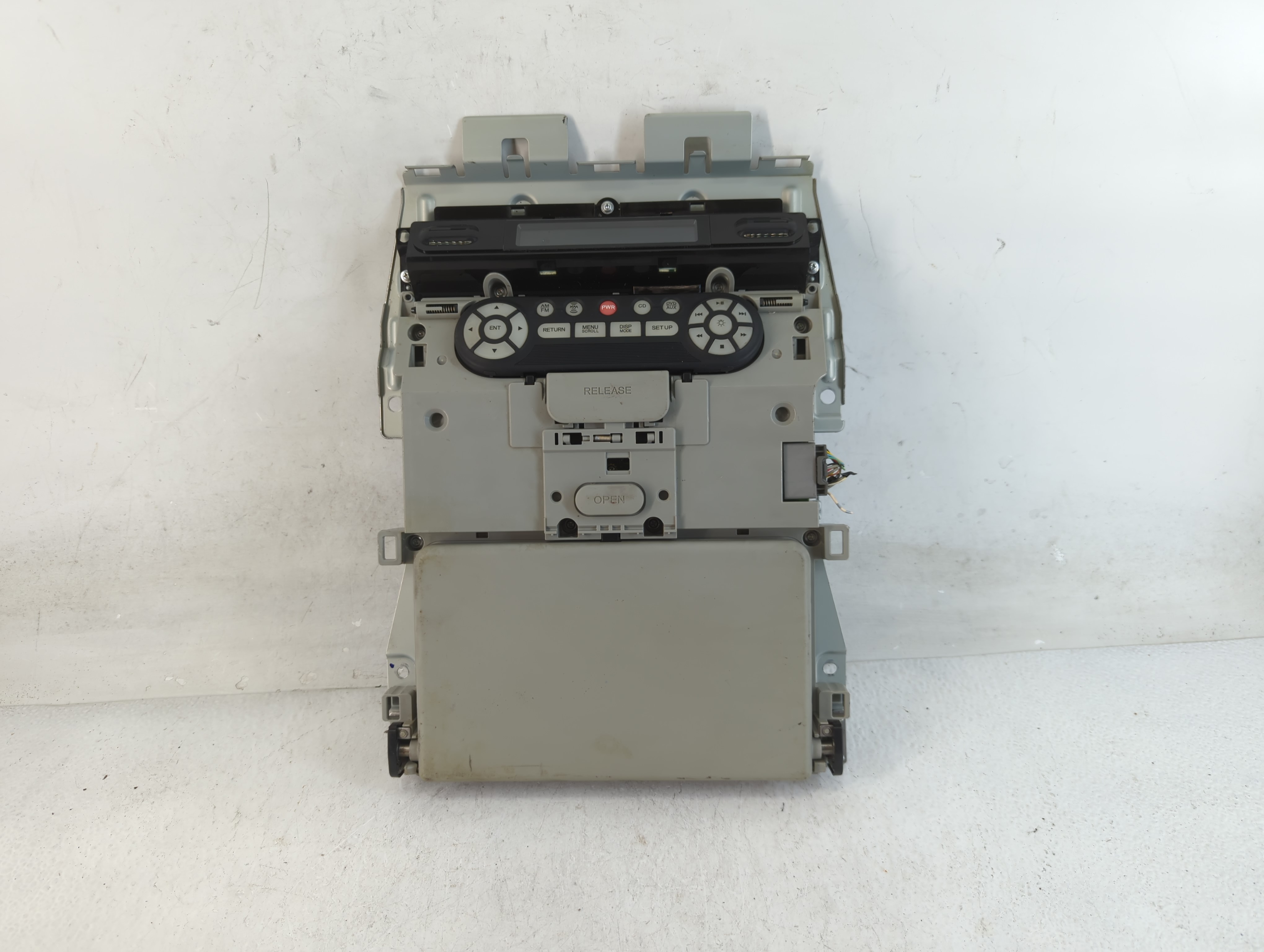 Picture of 2009-2011 Honda Pilot Am Fm Cd Player Radio Receiver 828811