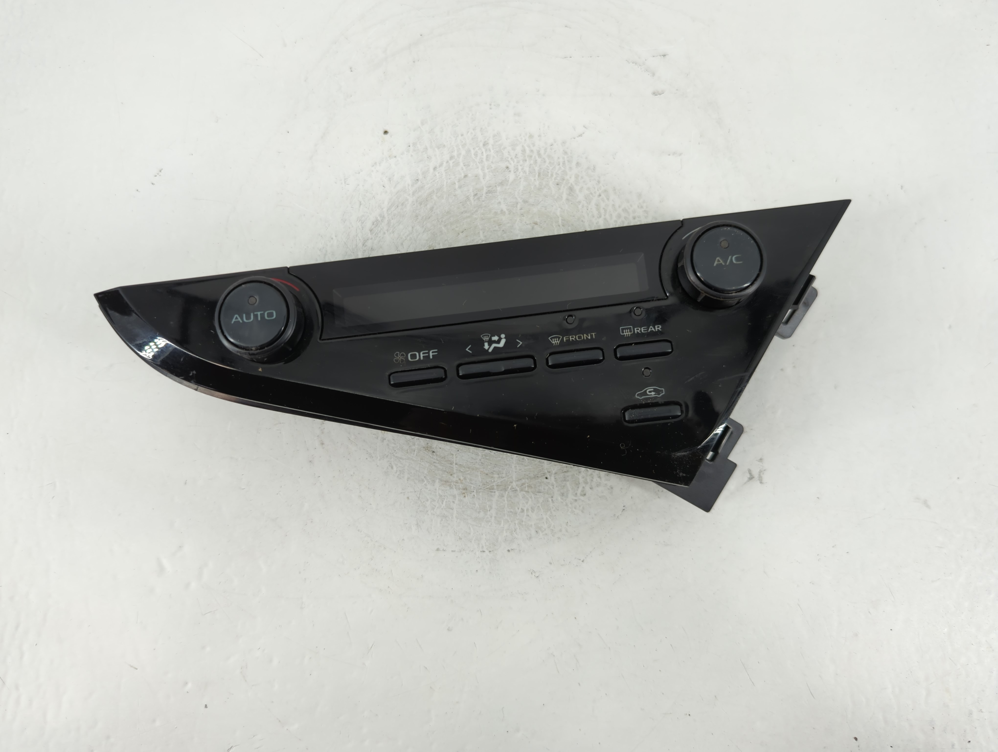 2018-2022 Toyota Camry Ac Heater Climate Control 55900-06480 828841 - Oemusedautoparts1.com