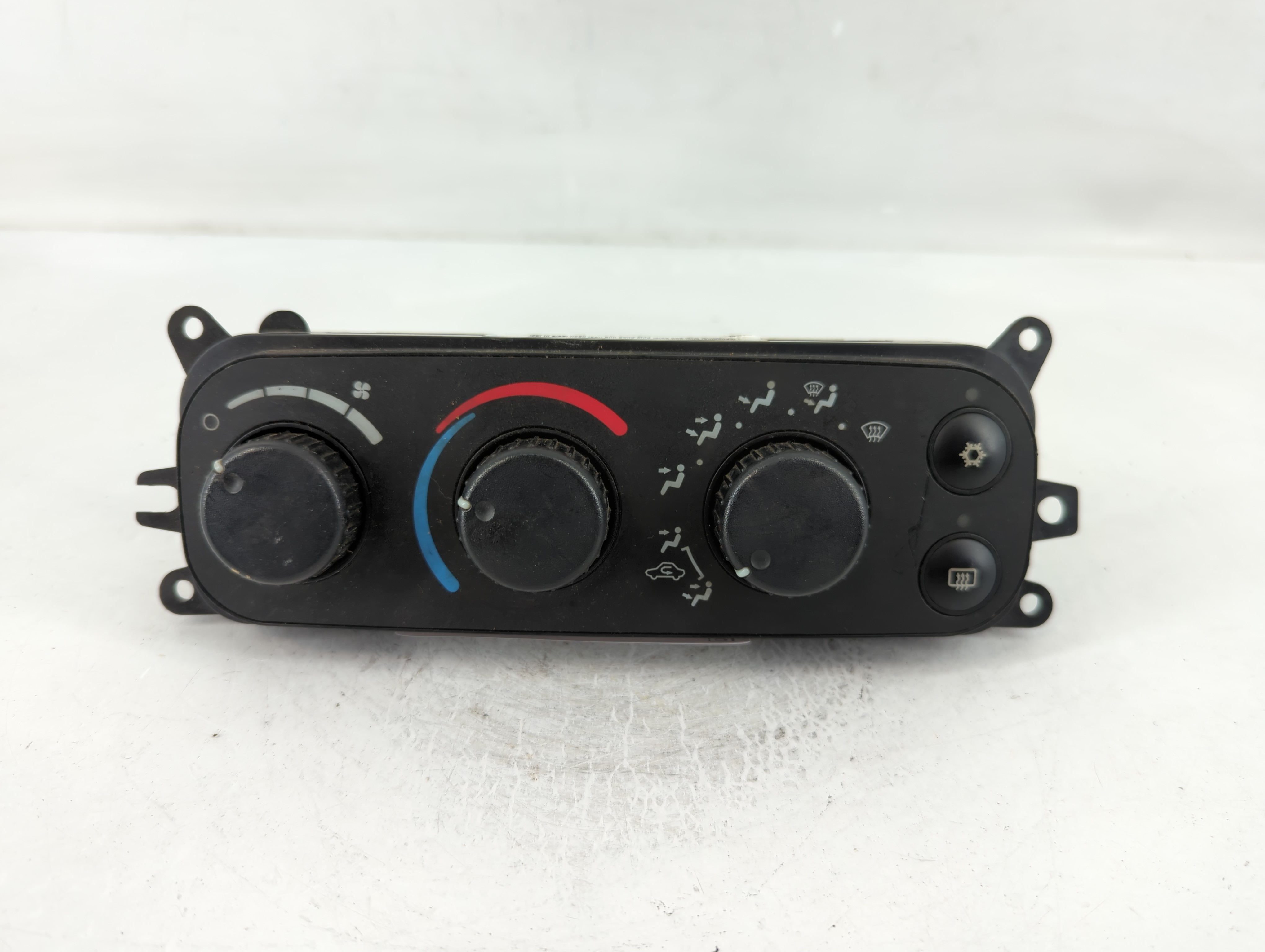 2003-2005 Dodge Ram 1500 Ac Heater Climate Control P55056321ae 828861 - Oemusedautoparts1.com