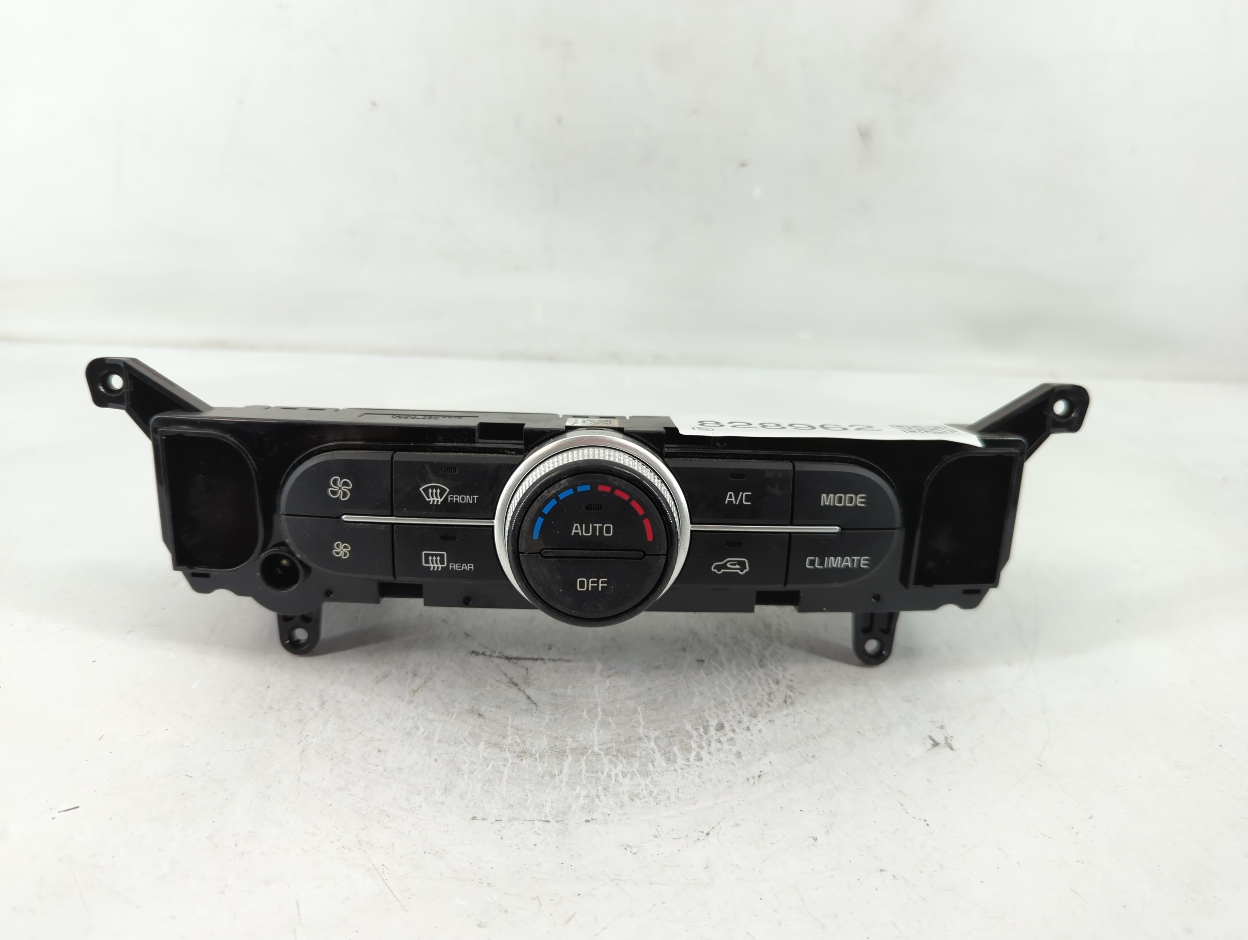 2017-2019 Kia Soul Ac Heater Climate Control 97250-b2dq1ca 828962 - Oemusedautoparts1.com
