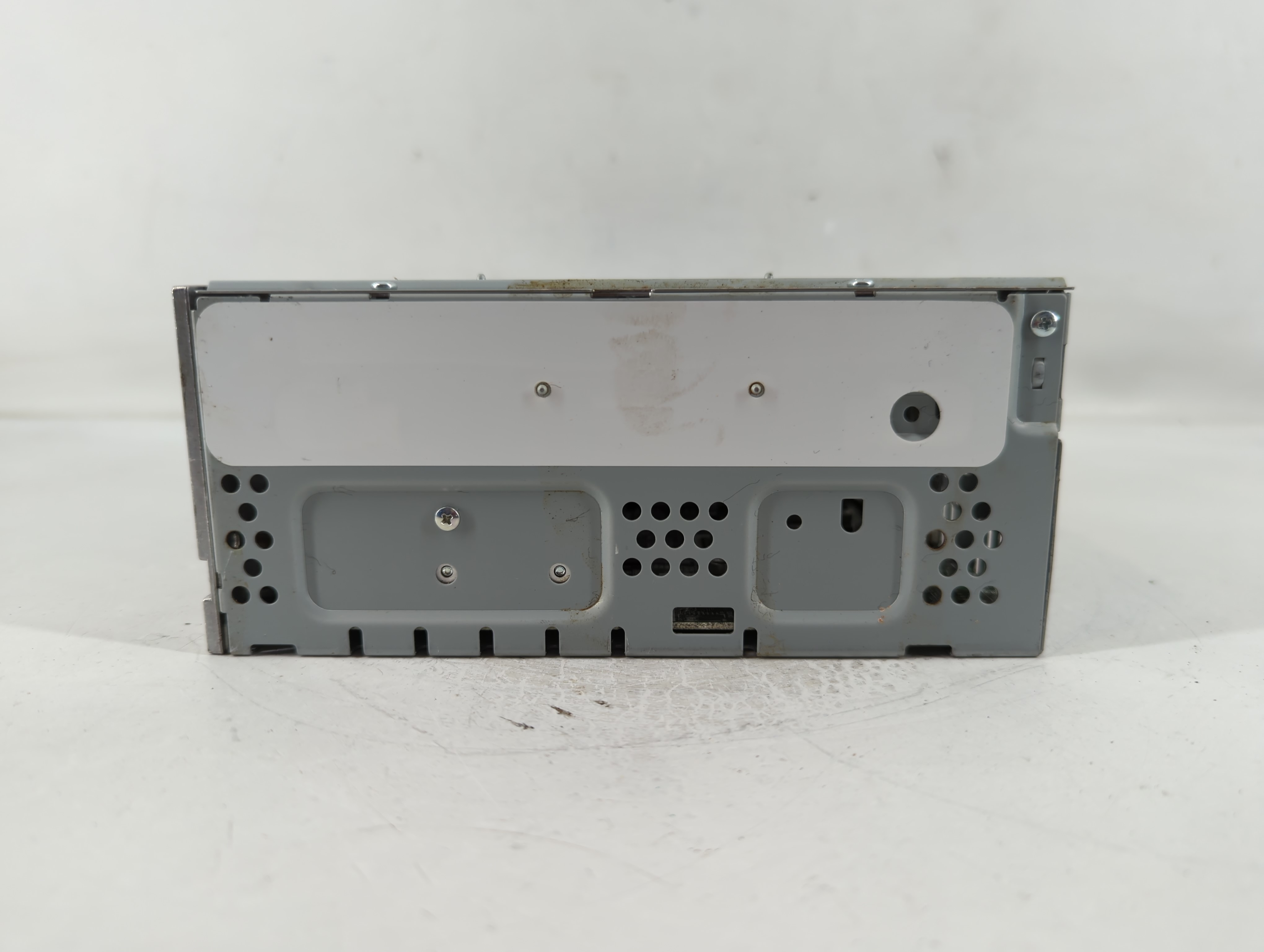 2019-2020 Ford Fusion Am Fm Cd Player Radio Receiver 828967 - Oemusedautoparts1.com