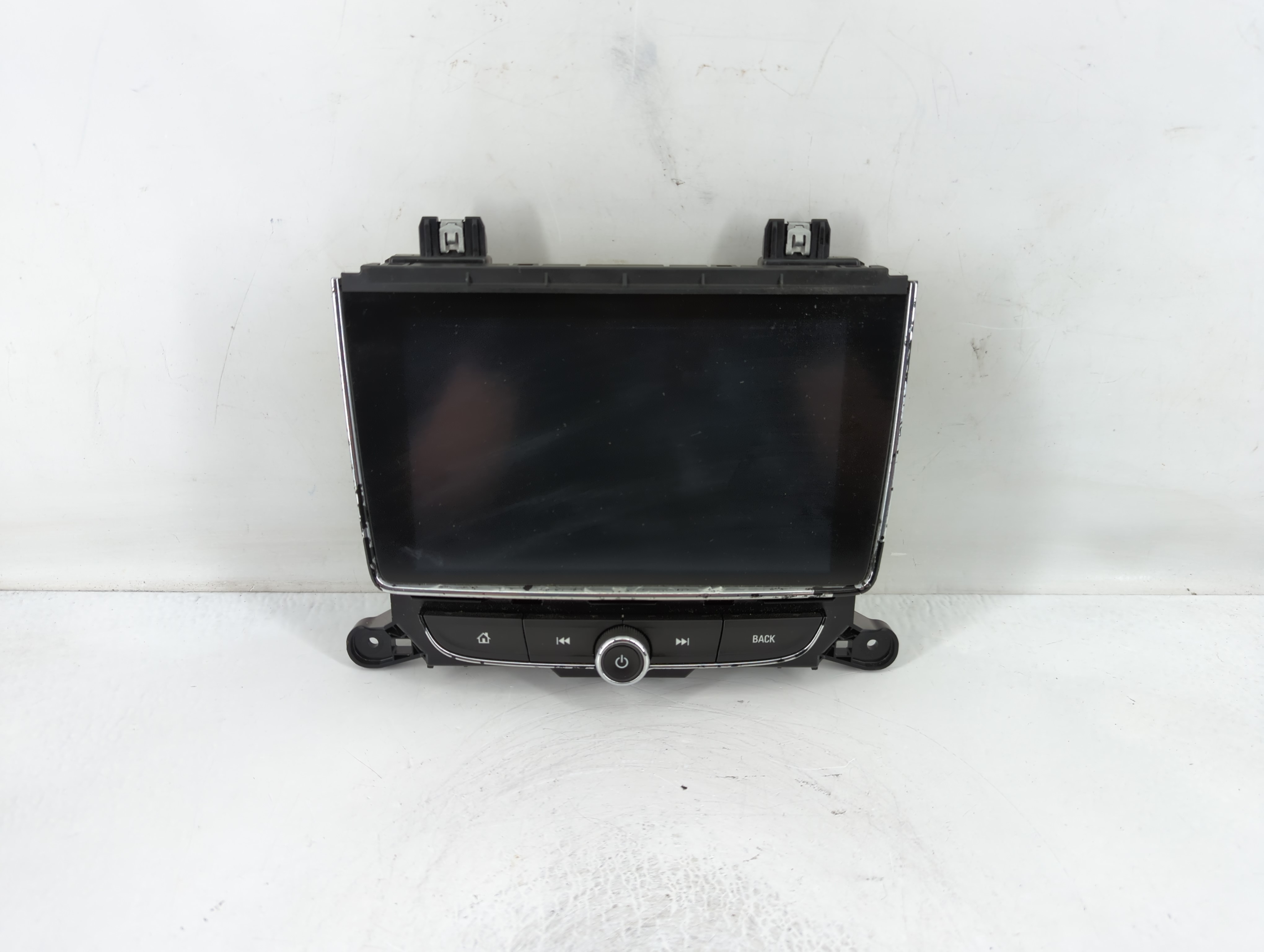 2017-2017 Buick Encore Am Fm Cd Player Radio Receiver 829027 - Oemusedautoparts1.com