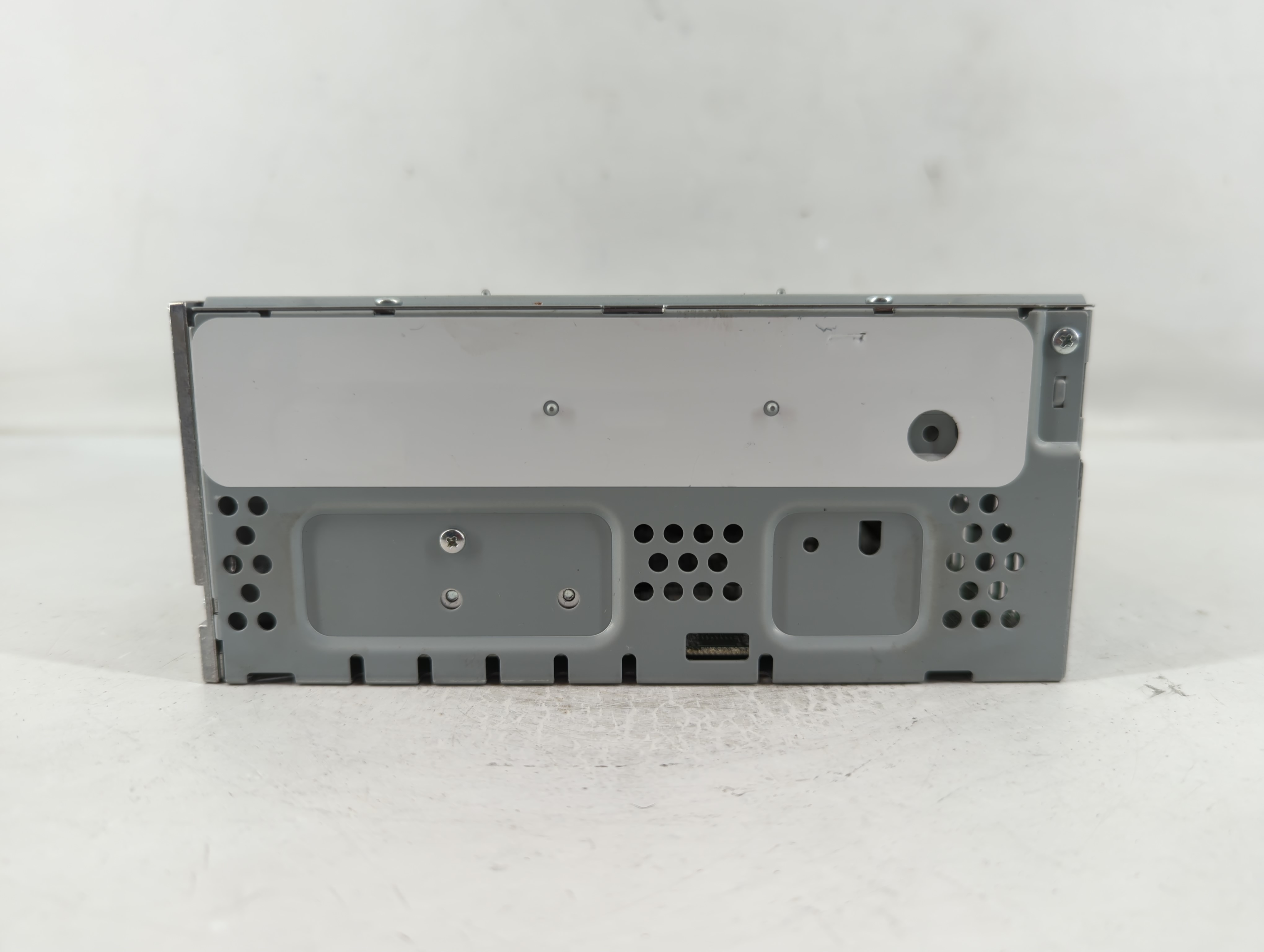 2019-2020 Ford Fusion Am Fm Cd Player Radio Receiver 829028 - Oemusedautoparts1.com