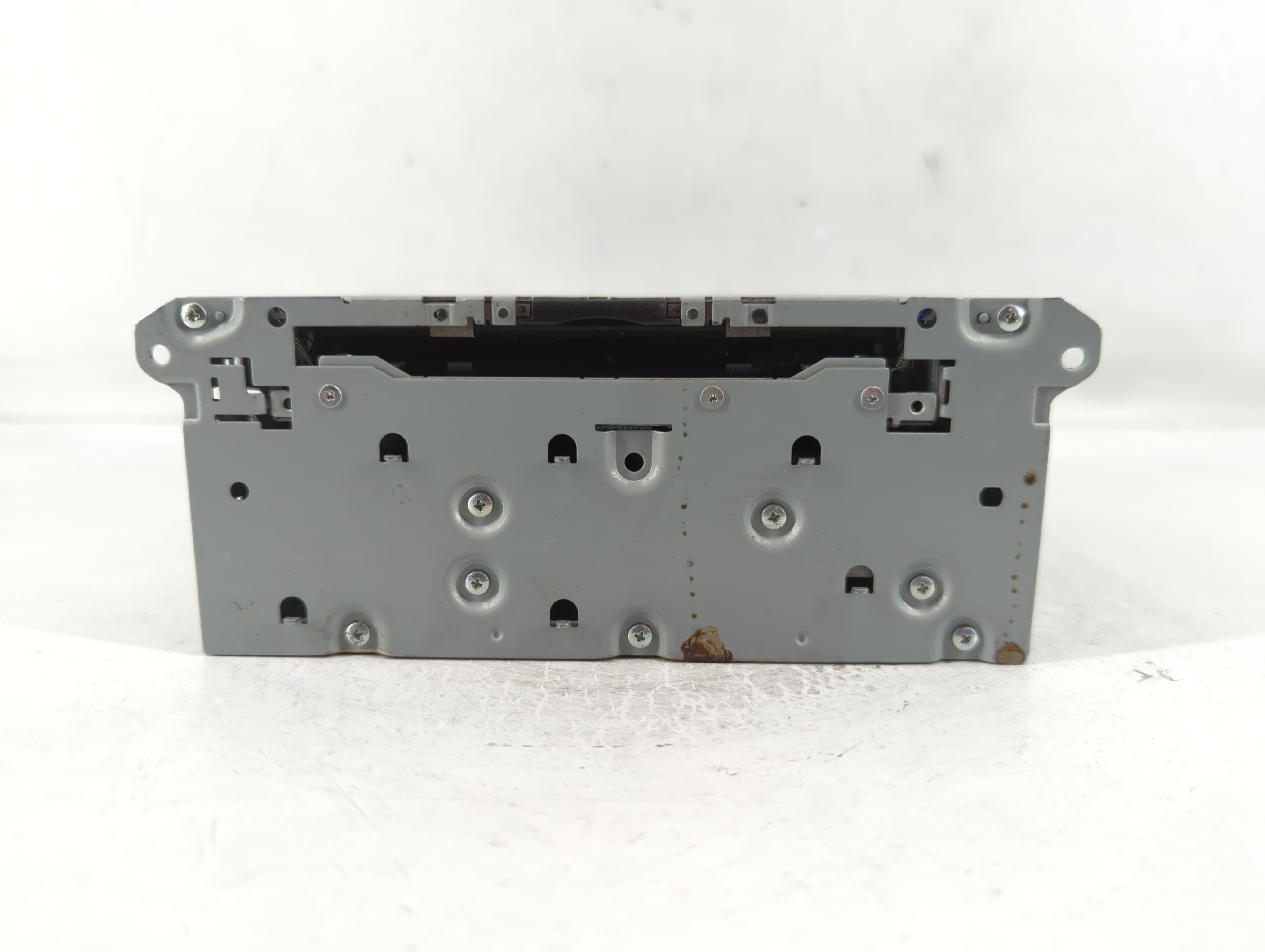 2017-2020 Infiniti Q60 Am Fm Cd Player Radio Receiver 829065 - Oemusedautoparts1.com