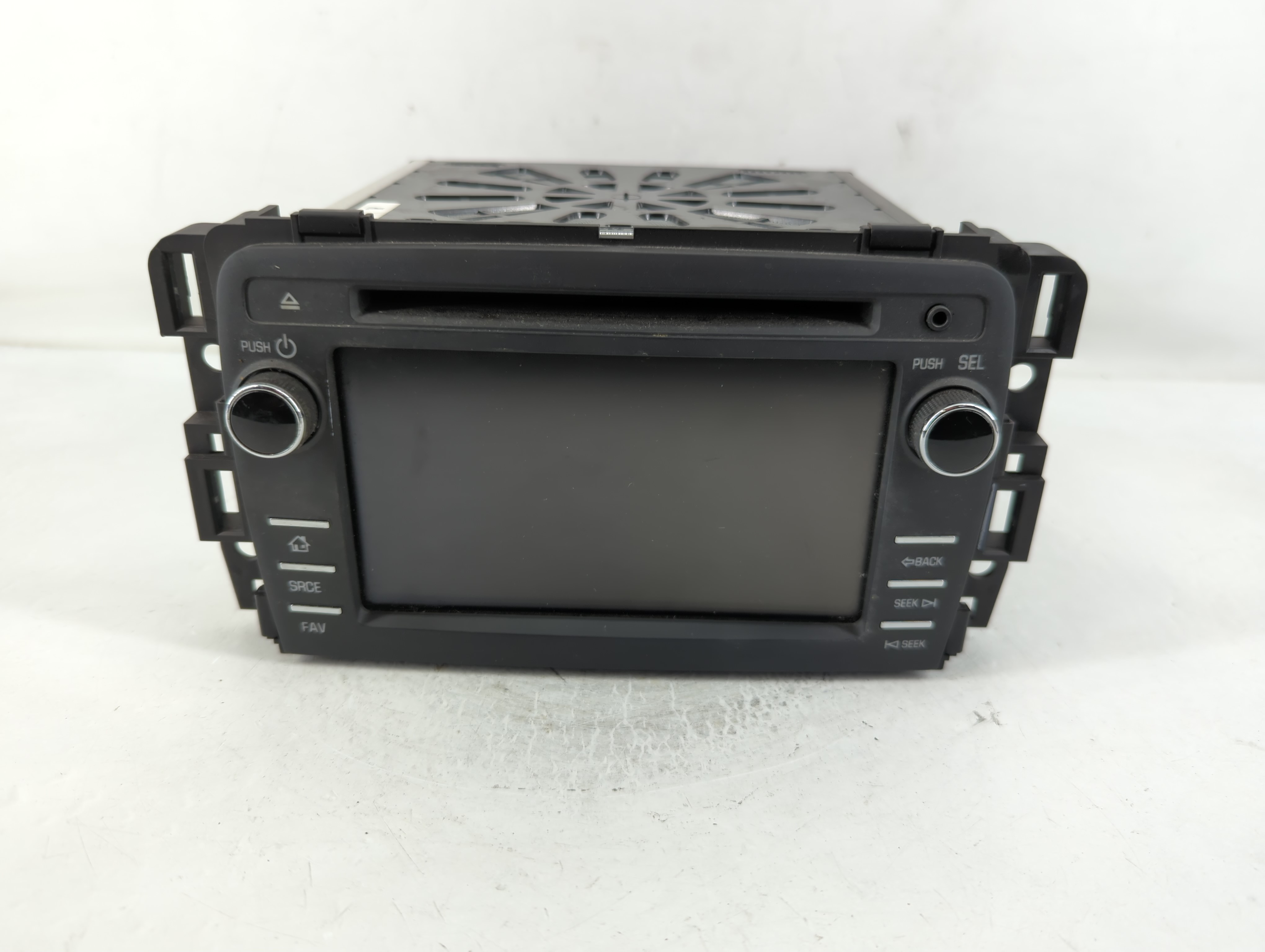 2015-2015 Chevrolet Traverse Am Fm Cd Player Radio Receiver 829069 - Oemusedautoparts1.com