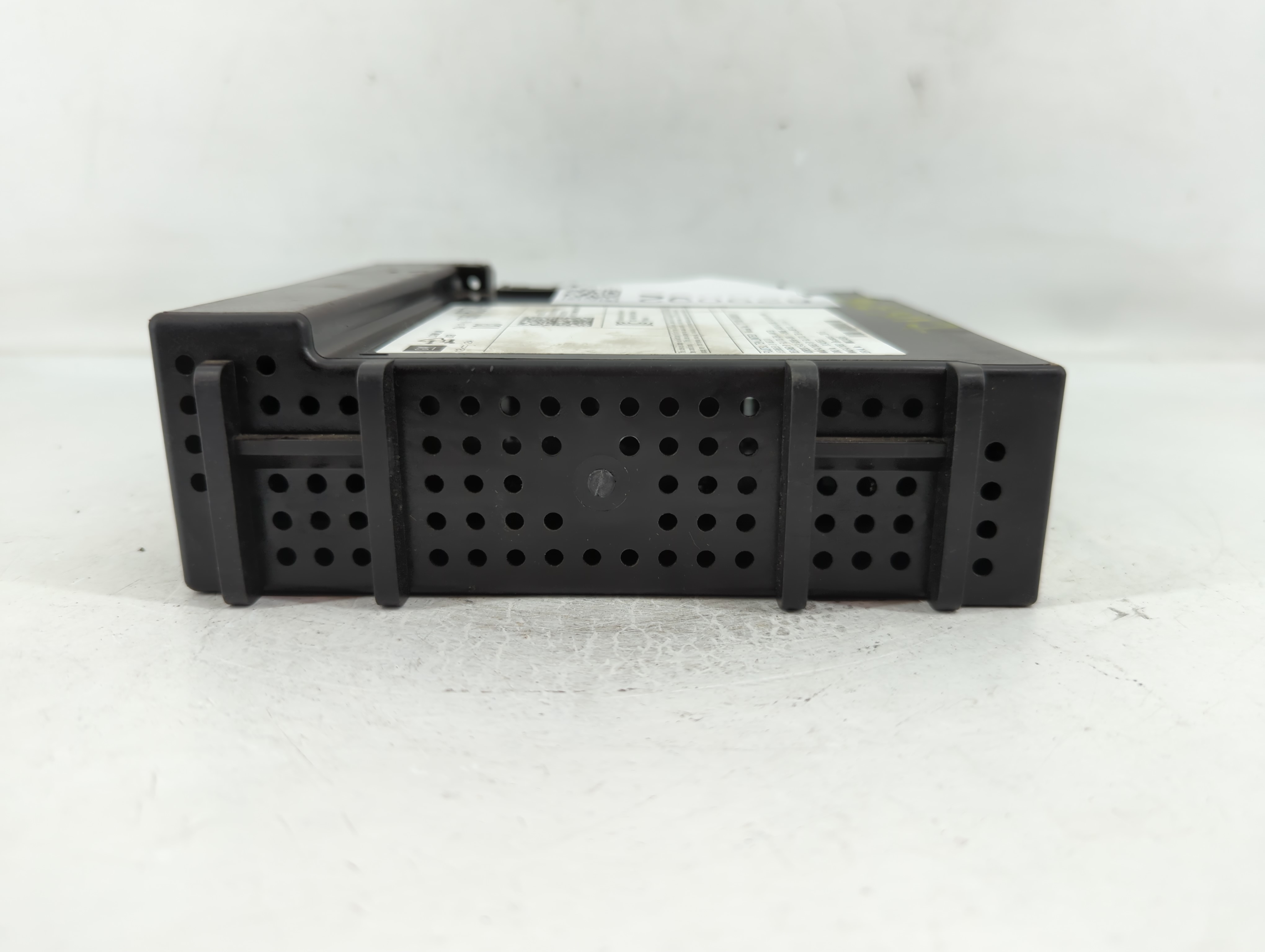2016-2016 Chevrolet Silverado 1500 Am Fm Cd Player Radio Receiver 829092 - Oemusedautoparts1.com