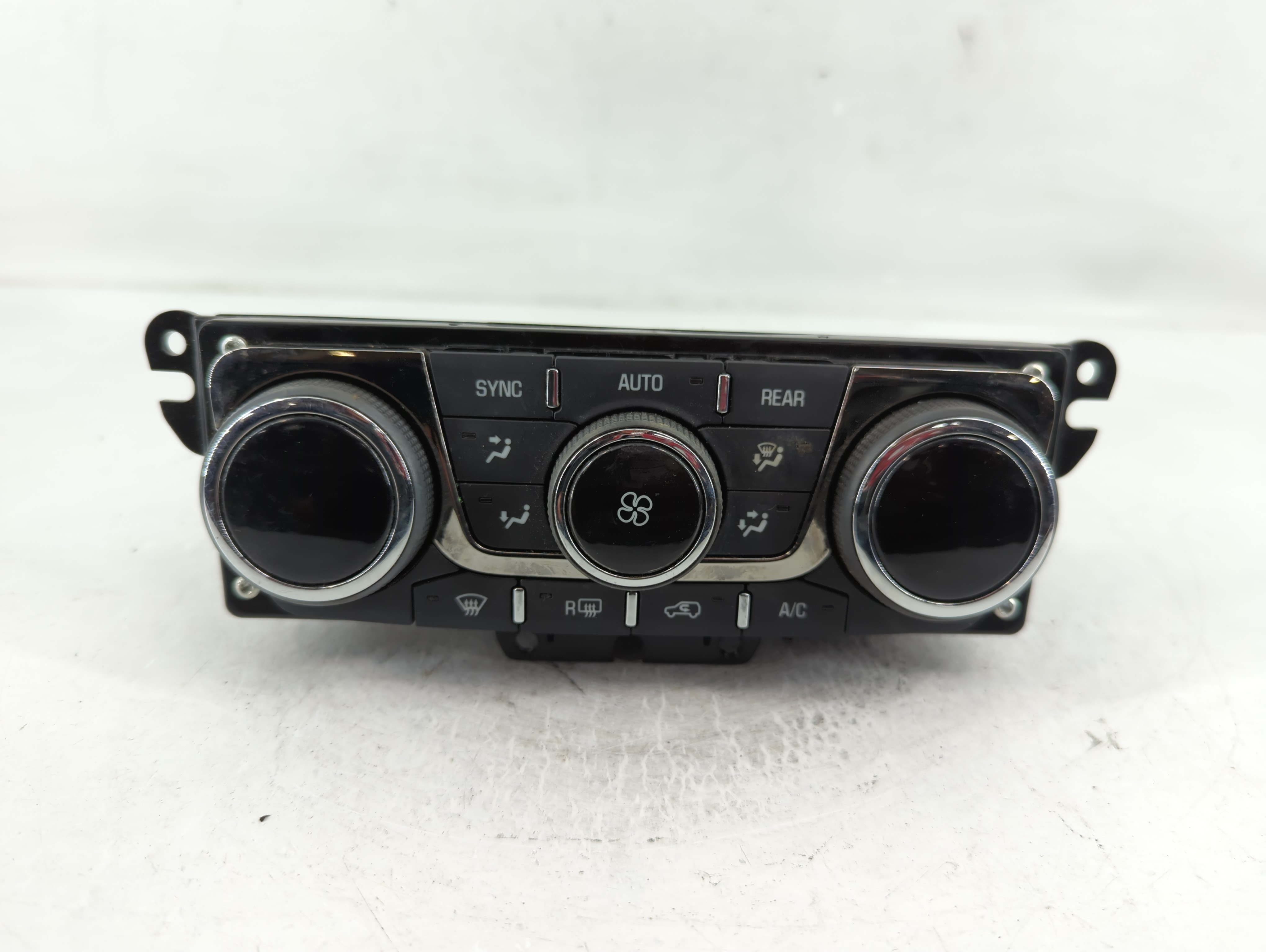 2013-2013 Buick Enclave Ac Heater Climate Control 23120467 829101 - Oemusedautoparts1.com
