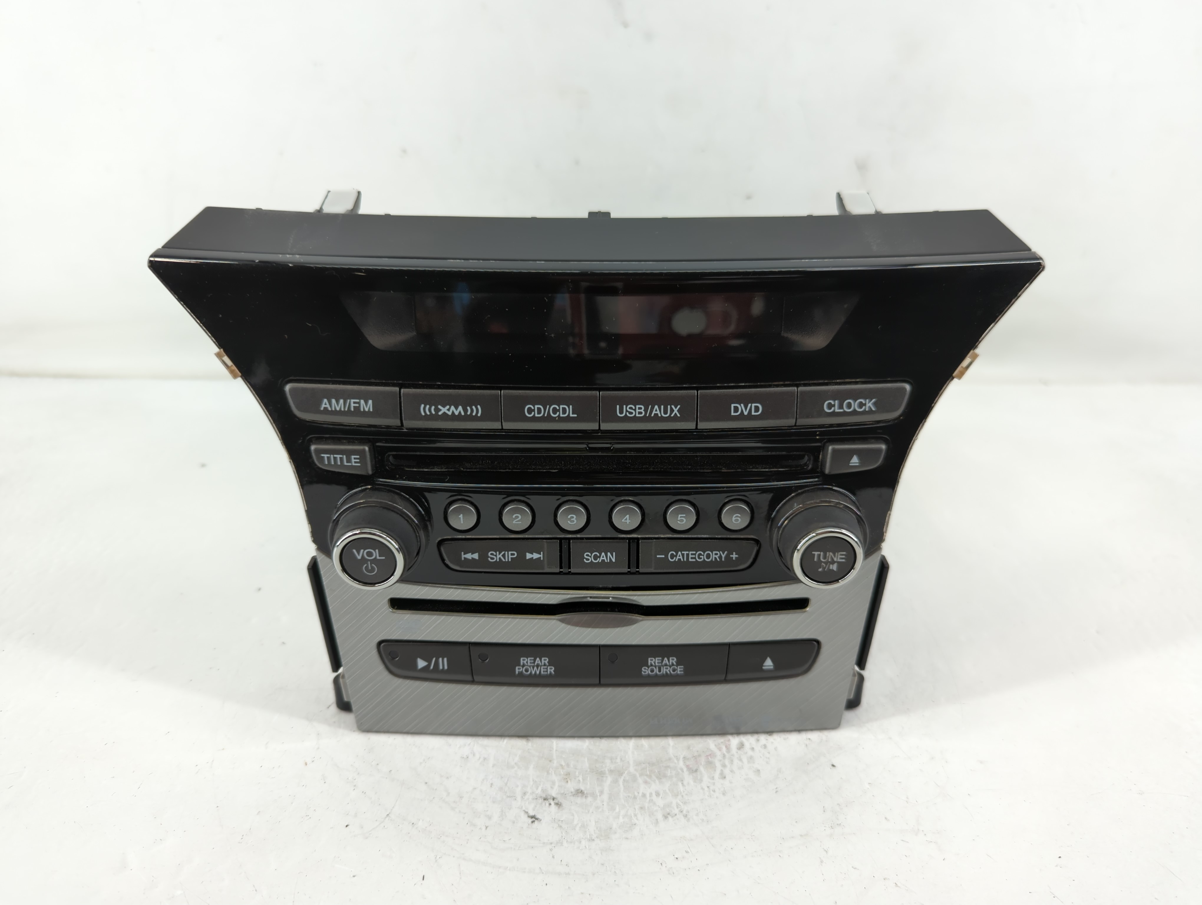 Picture of 2012-2015 Honda Pilot Am Fm Cd Player Radio Receiver 829228