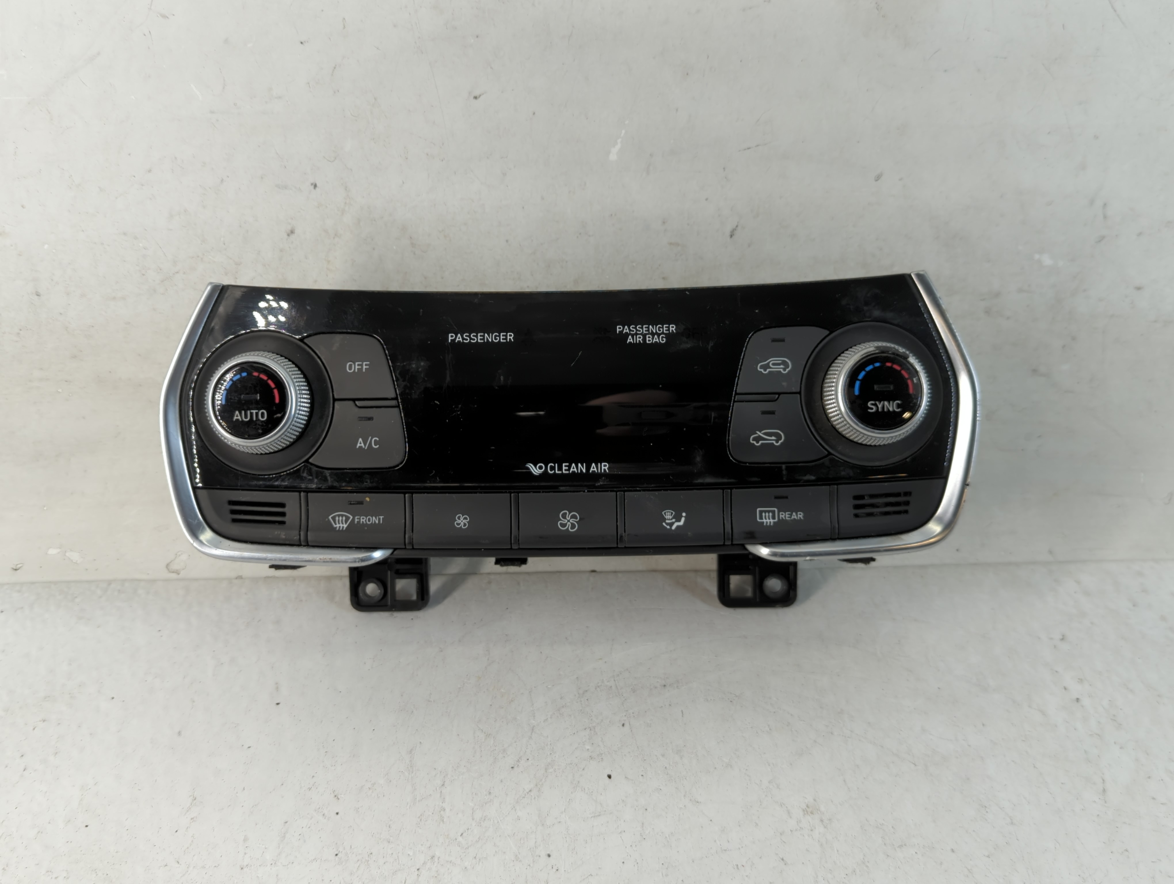 2019-2020 Hyundai Santa Fe Ac Heater Climate Control 97250-s2300 829271 - Oemusedautoparts1.com