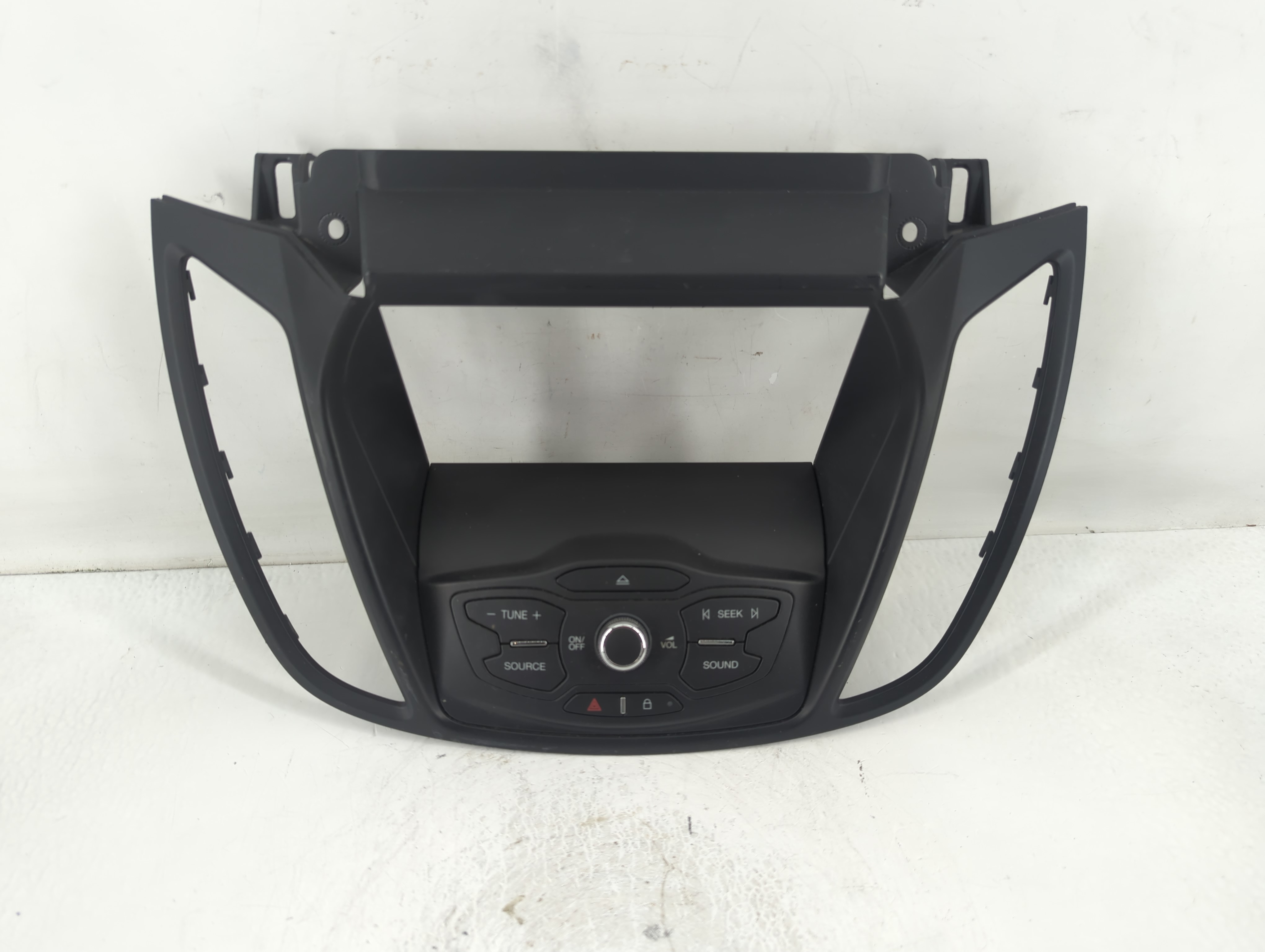 2018-2020 Ford Ecosport Am Fm Cd Player Radio Receiver 829317 - Oemusedautoparts1.com