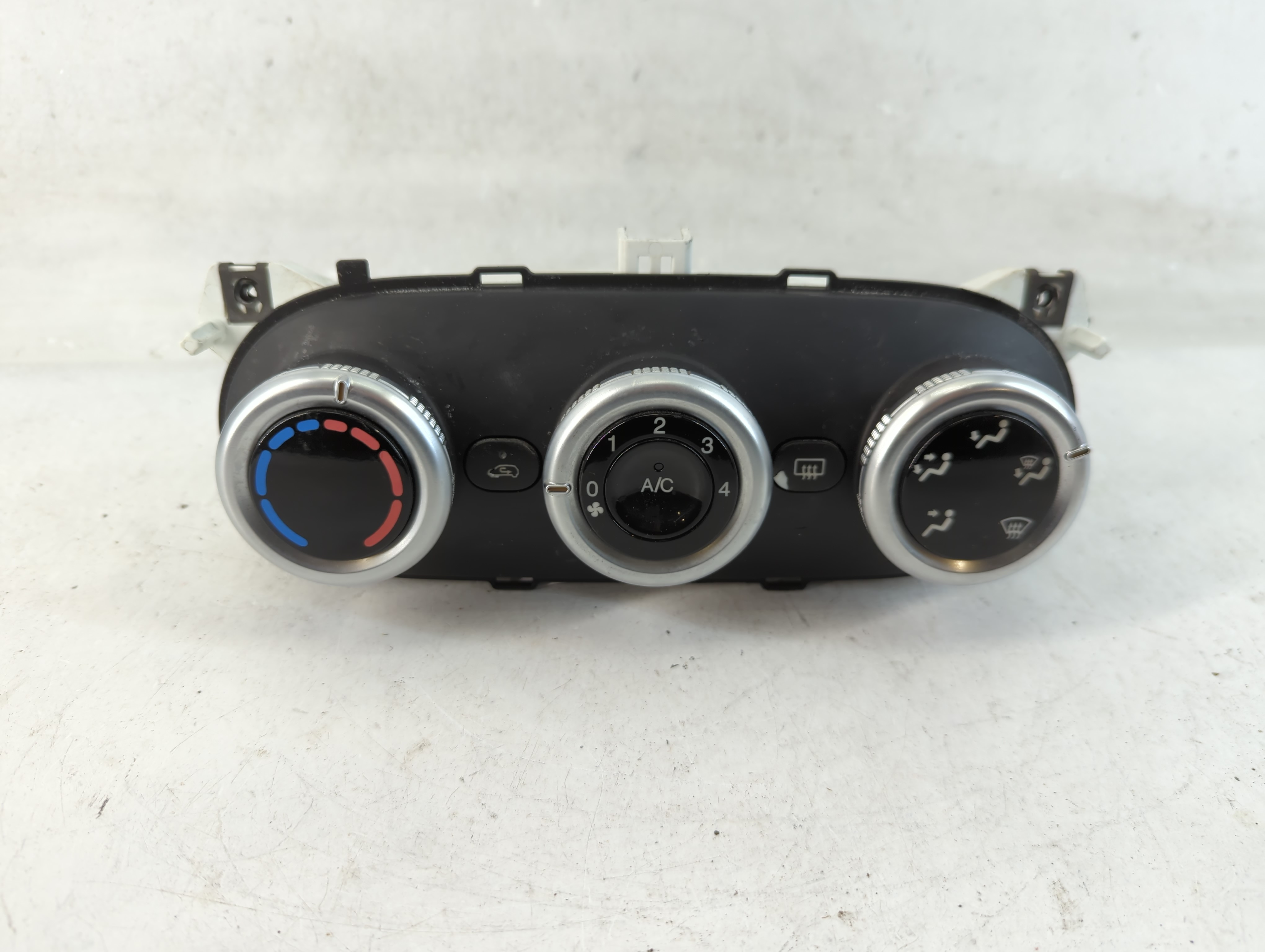 2014 Fiat 500 Ac Heater Climate Control 735557283 829351 - Oemusedautoparts1.com