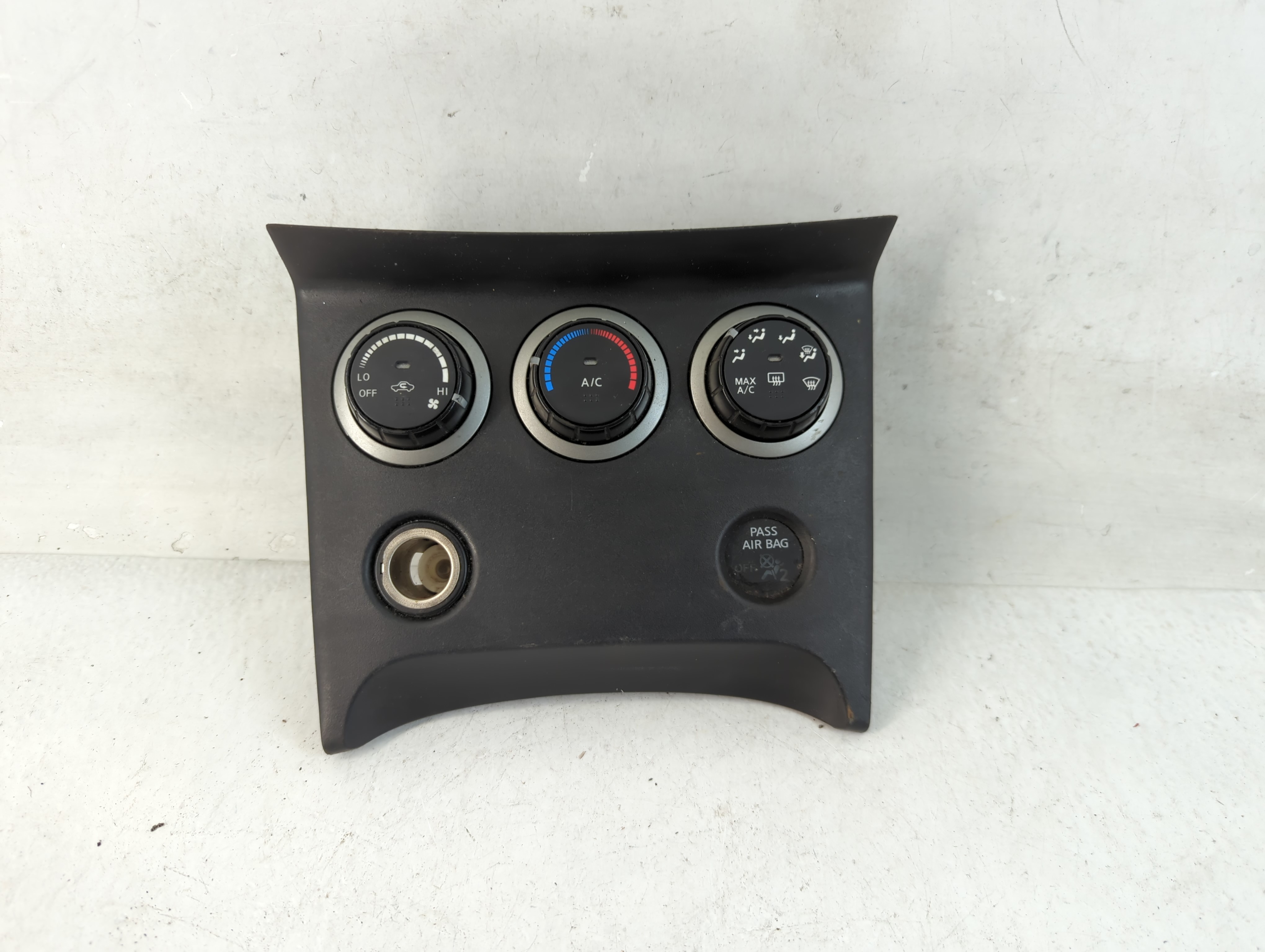2011-2015 Nissan Rogue Ac Heater Climate Control 27500 1vl0c 829606 - Oemusedautoparts1.com