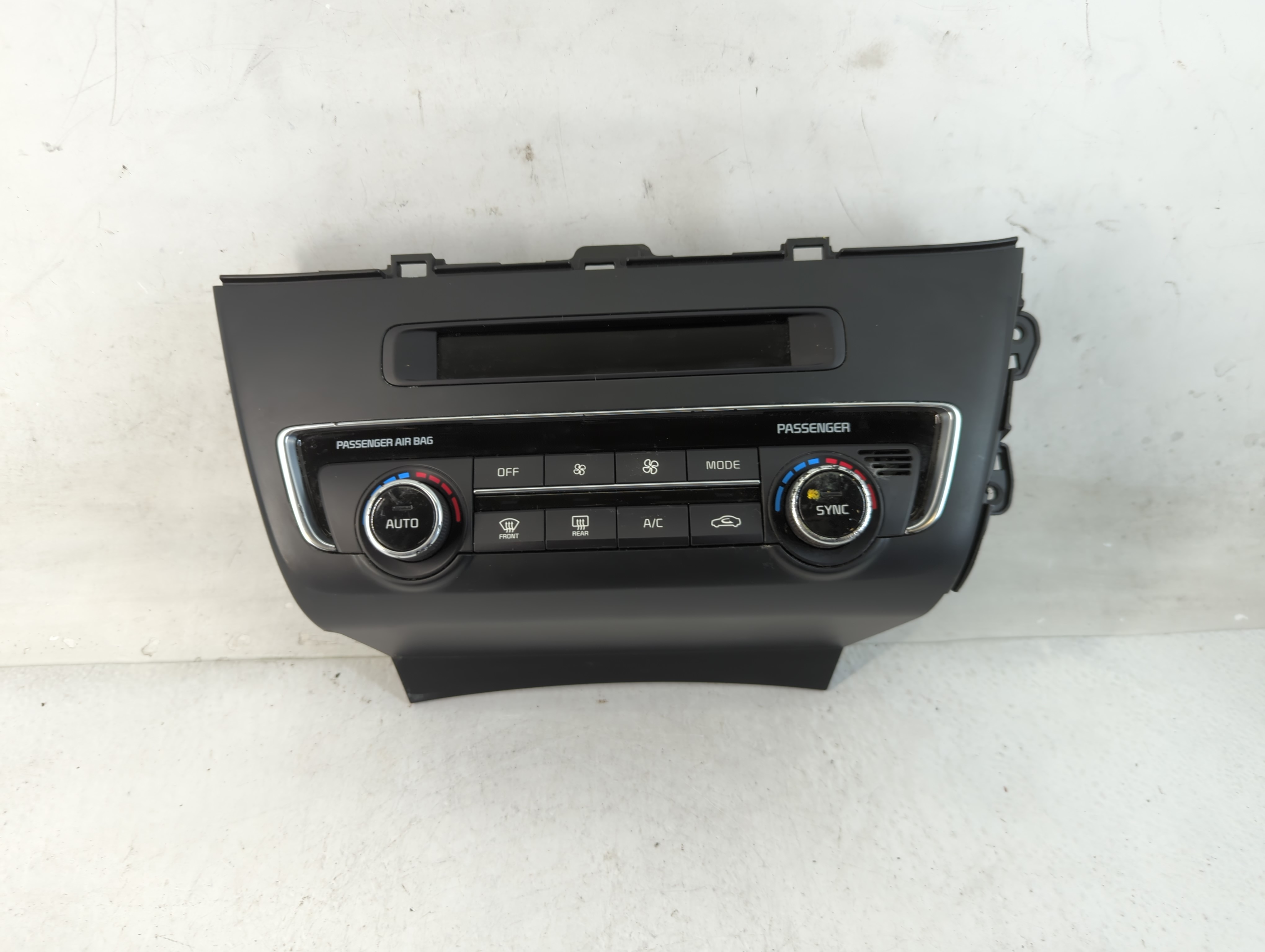 2016-2018 Kia Optima Ac Heater Climate Control 97250-d5001|97250-d5700 829614 - Oemusedautoparts1.com