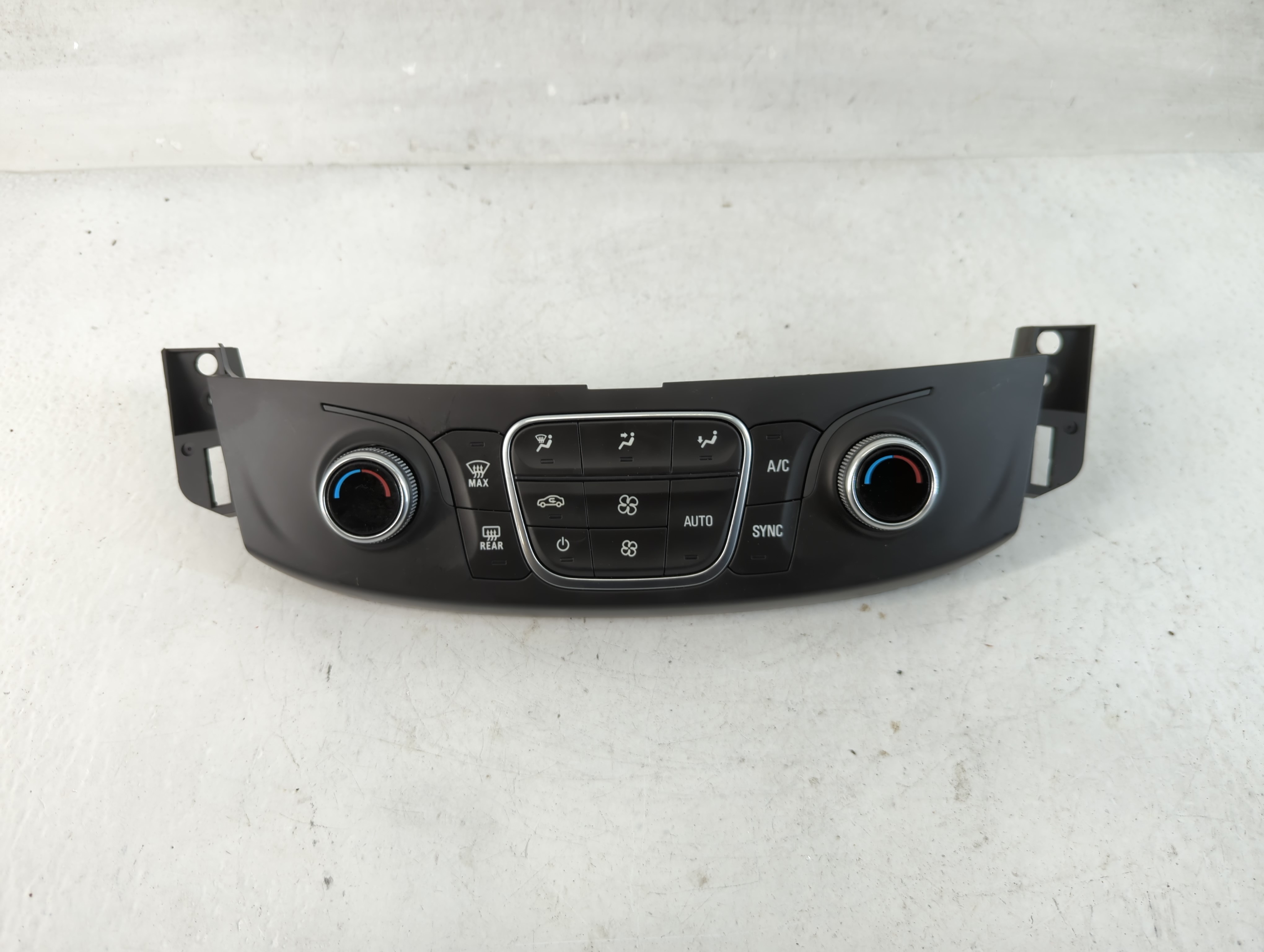 2018-2022 Chevrolet Traverse Ac Heater Climate Control 84344401 829617 - Oemusedautoparts1.com