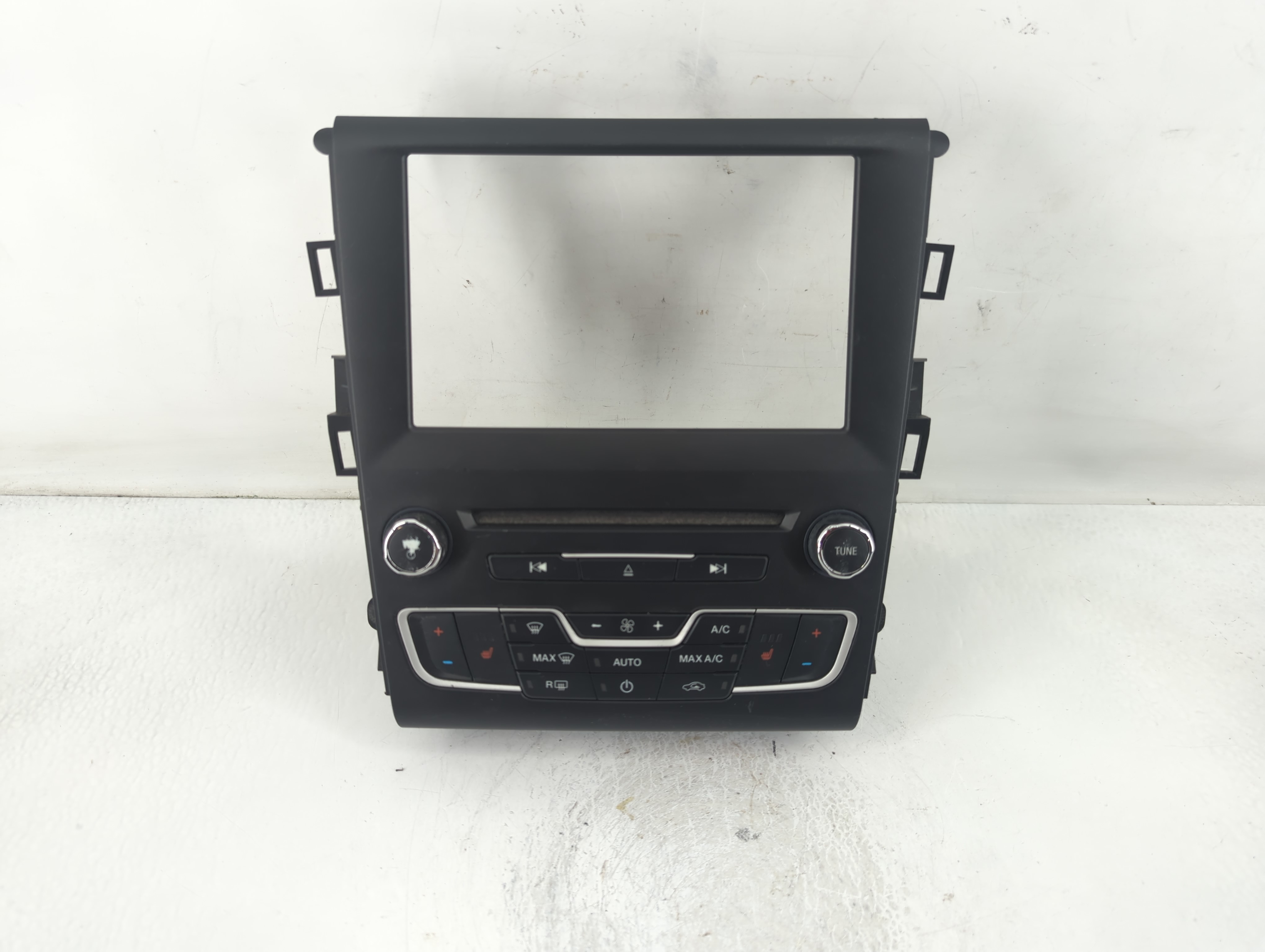 2016-2020 Ford Fusion Am Fm Cd Player Radio Receiver 829646 - Oemusedautoparts1.com