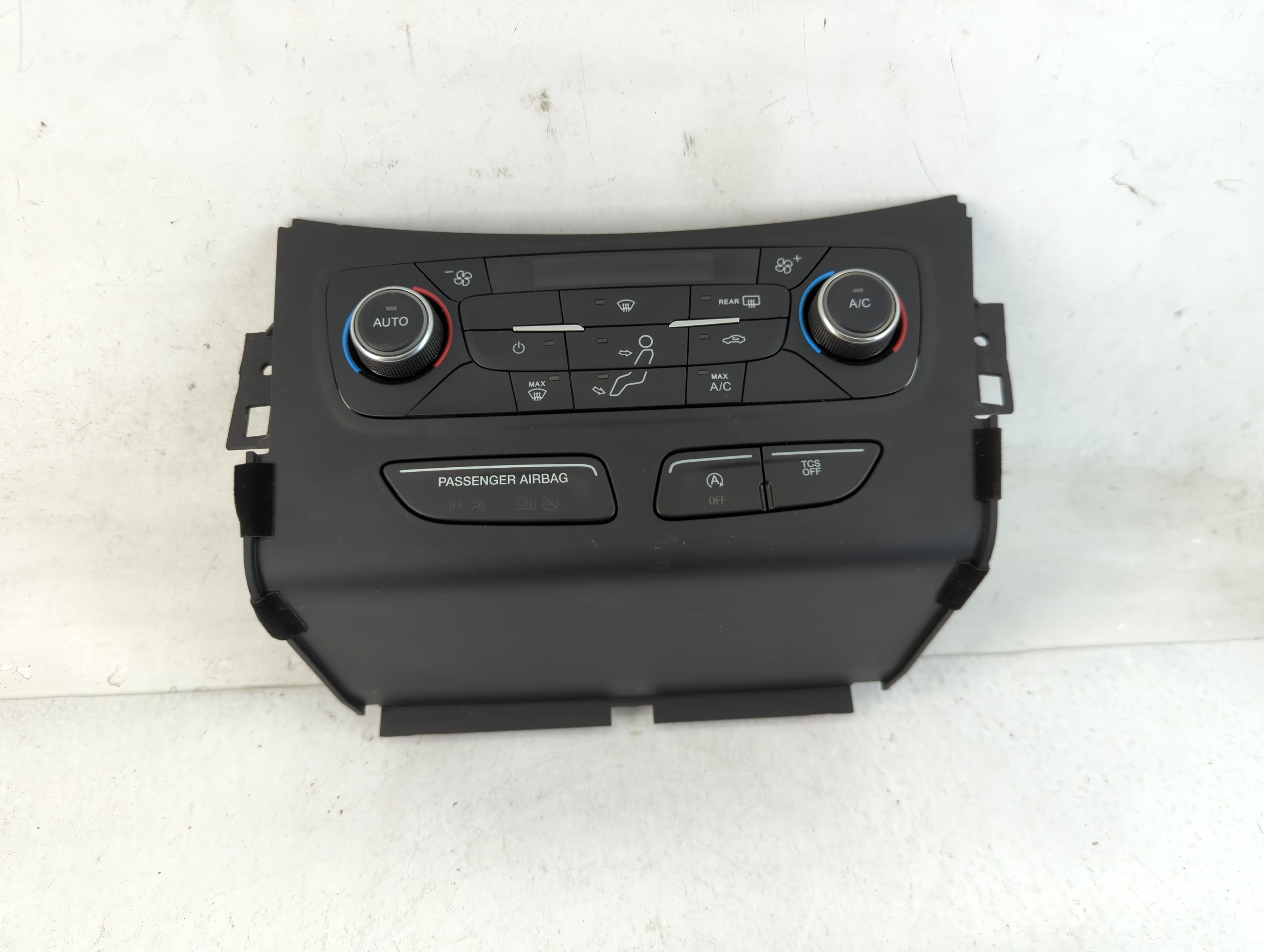 Picture of 2017-2017 Ford Escape Ac Heater Climate Control Gj5t-18c612-ea 829782