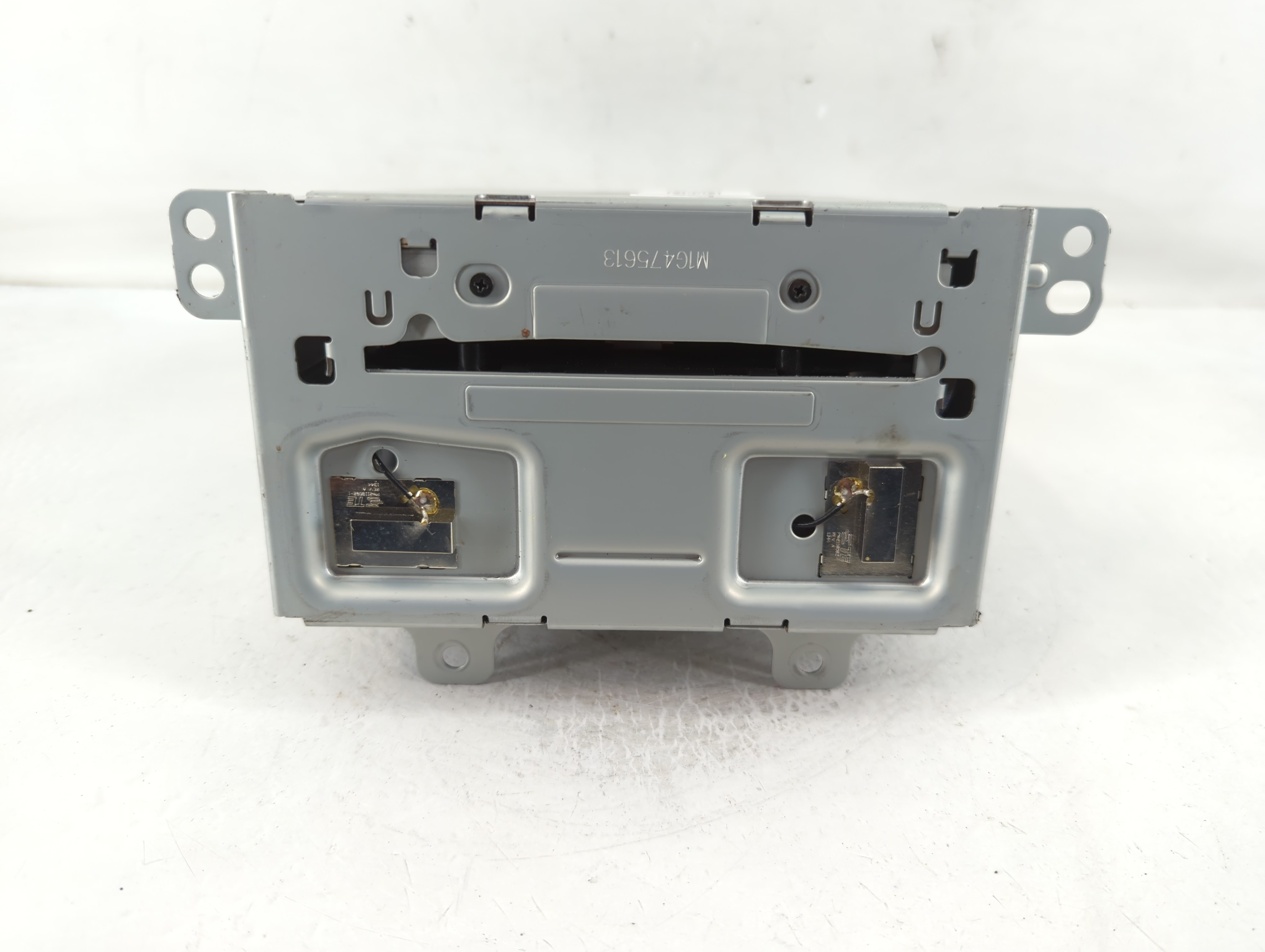 2013-2014 Buick Encore Am Fm Cd Player Radio Receiver 829790 - Oemusedautoparts1.com