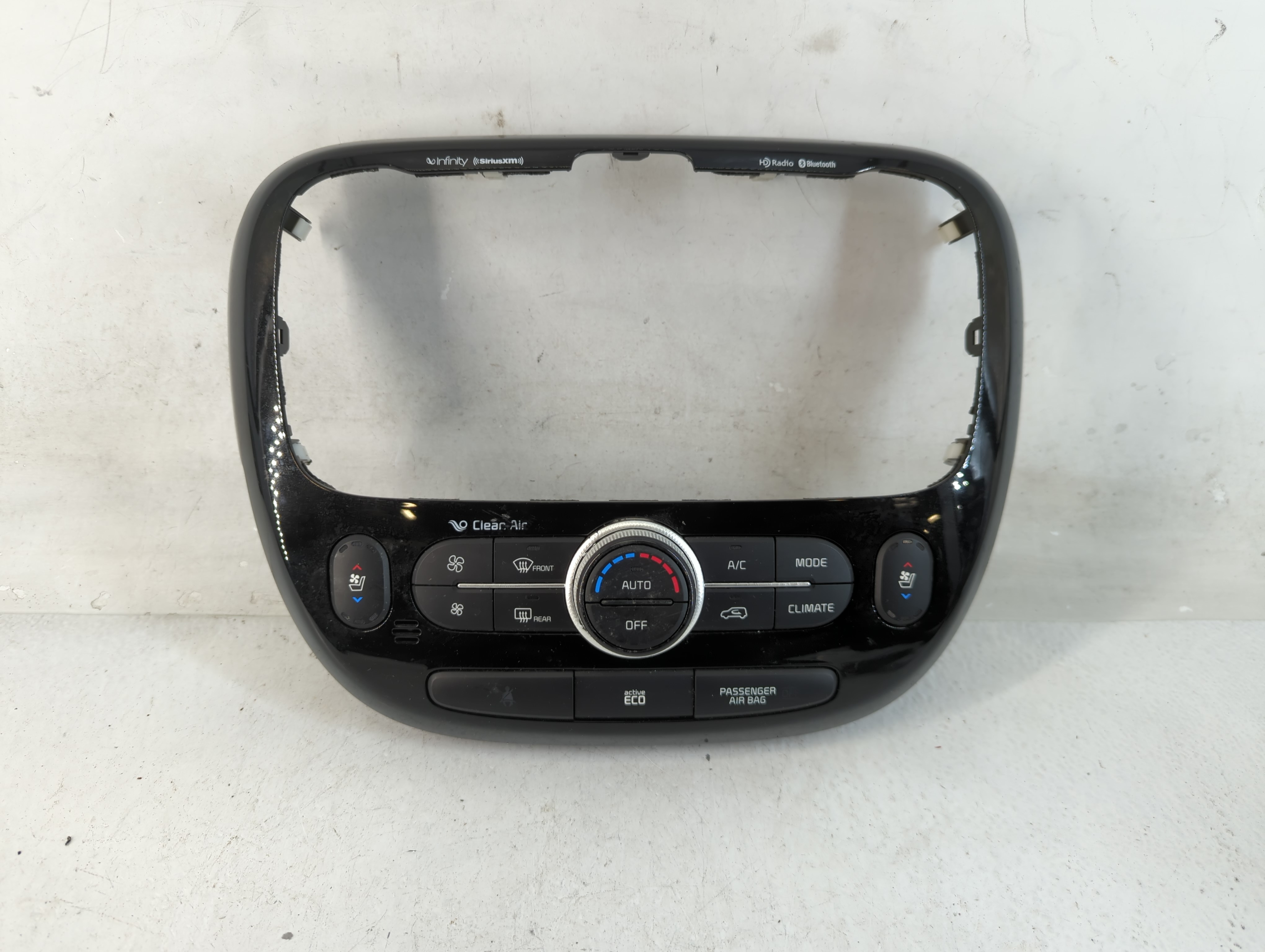 2014-2016 Kia Soul Ac Heater Climate Control 97250-b2g 829811 - Oemusedautoparts1.com