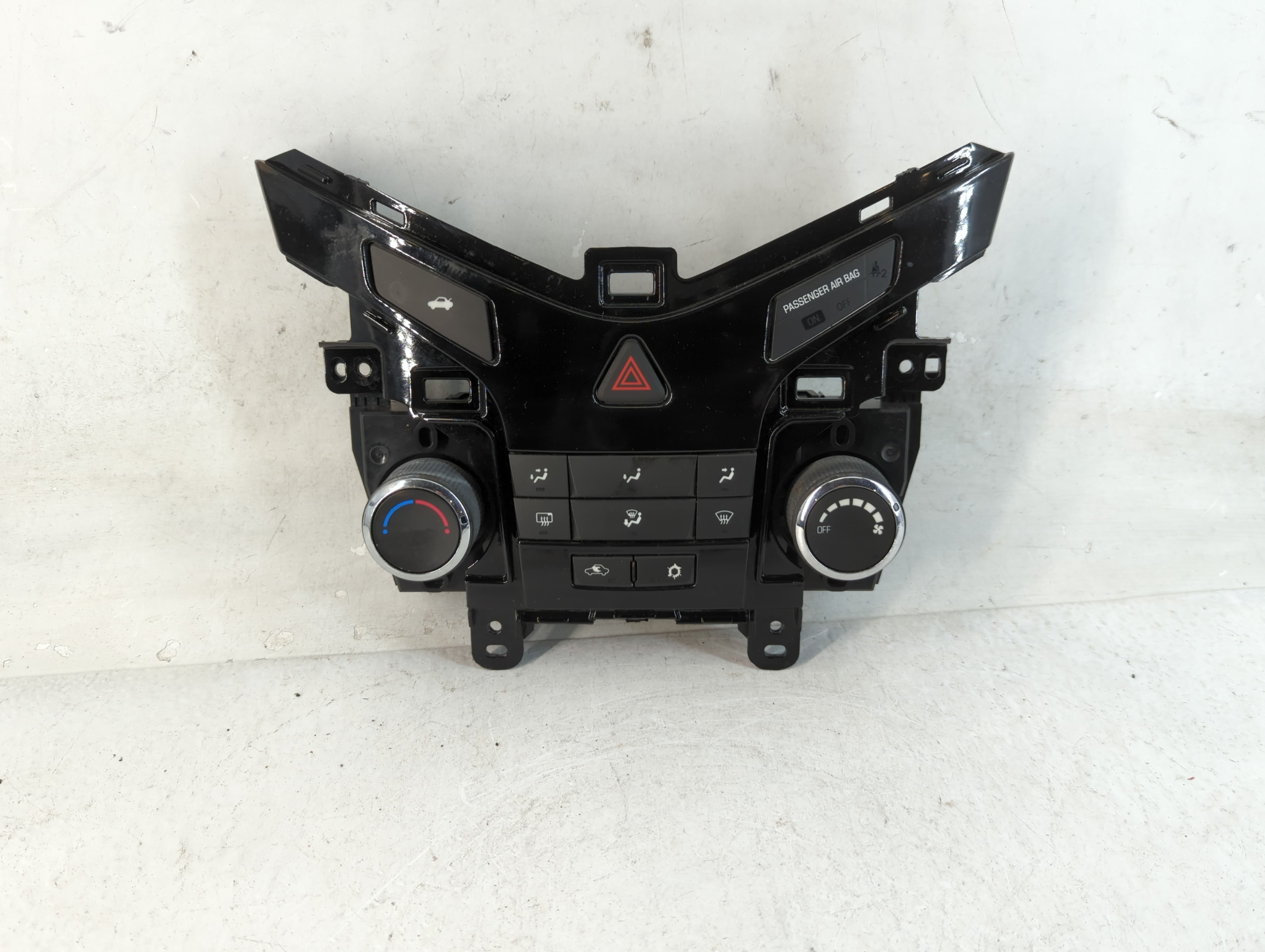 2012-2016 Chevrolet Cruze Ac Heater Climate Control 95146207 829865 - Oemusedautoparts1.com
