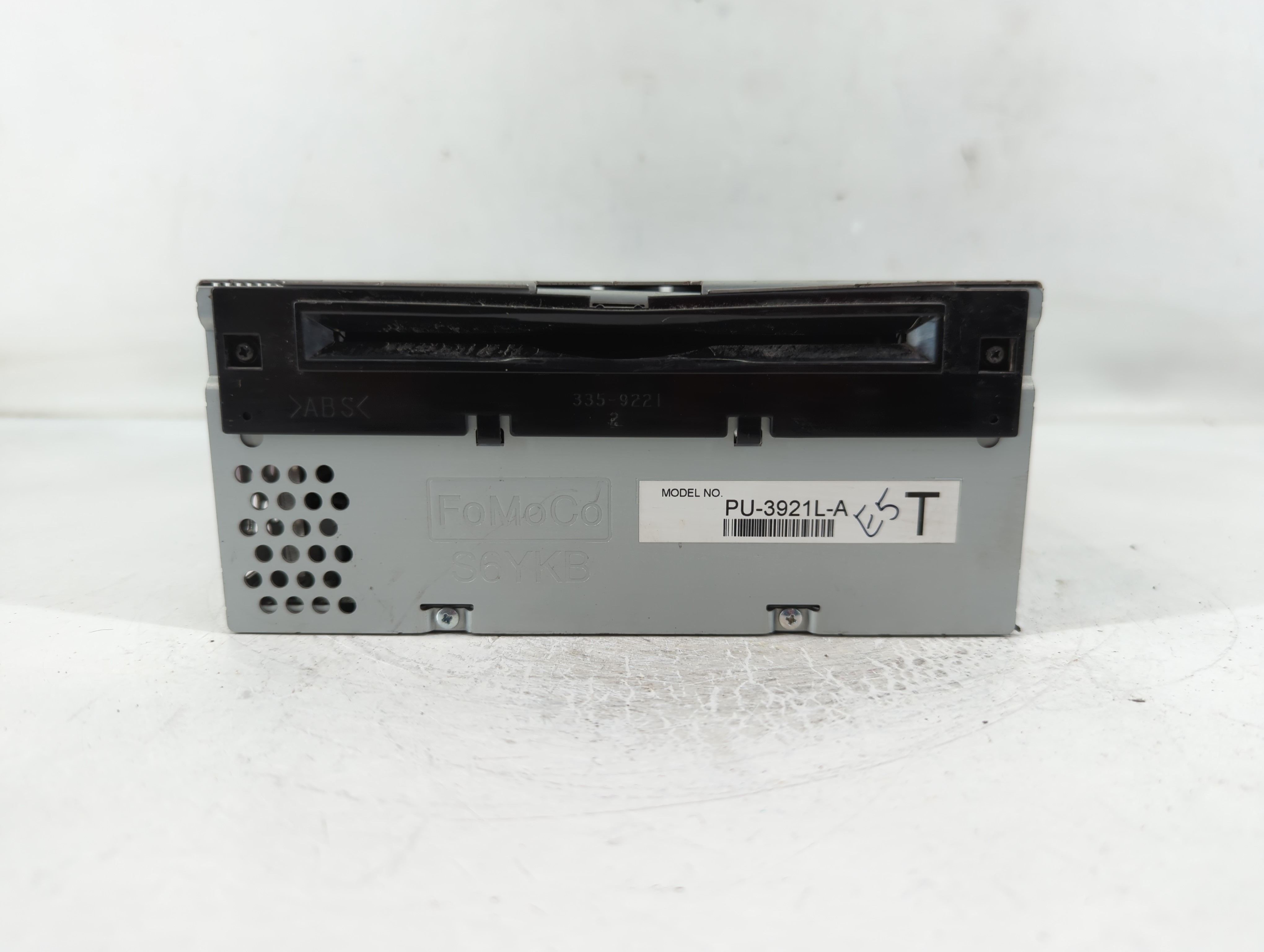 2016-2017 Ford Explorer Am Fm Cd Player Radio Receiver 829950 - Oemusedautoparts1.com