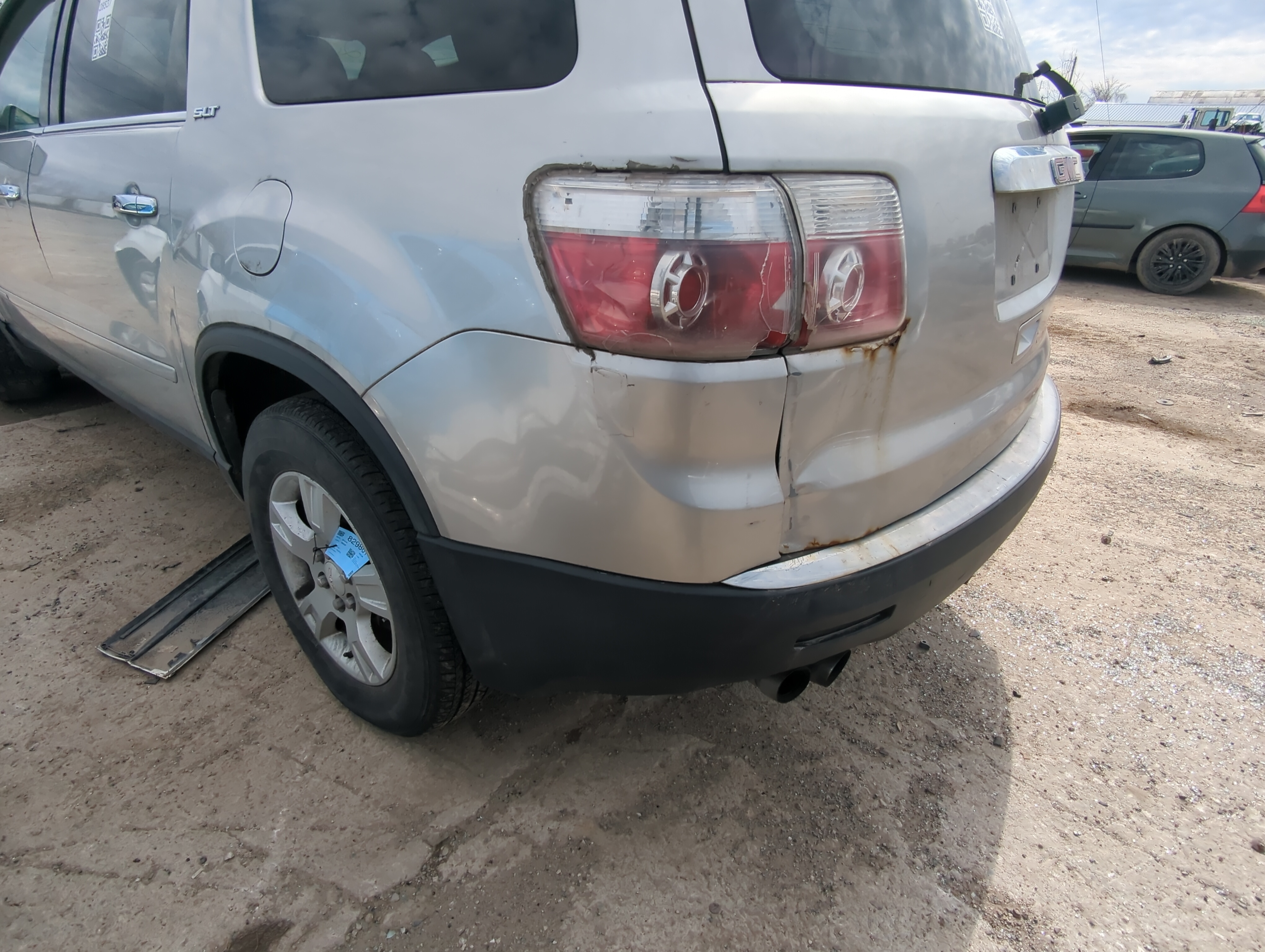 Picture of 2007-2012 Gmc Acadia Rear Bumper Assembly Oem 830028