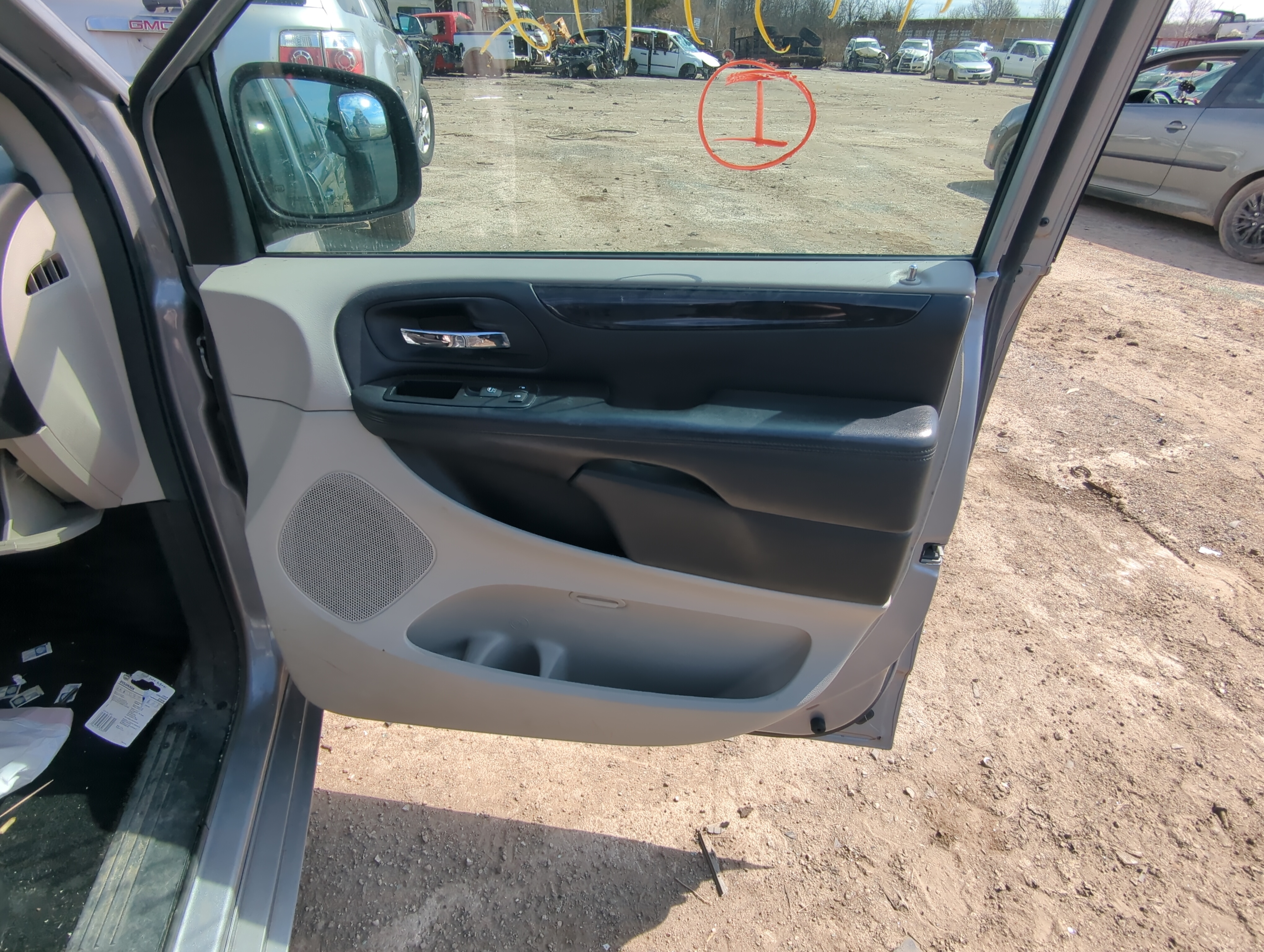 2013 Dodge Caravan Front Right Passenger Interior Door Panel Trim 830224 - Oemusedautoparts1.com