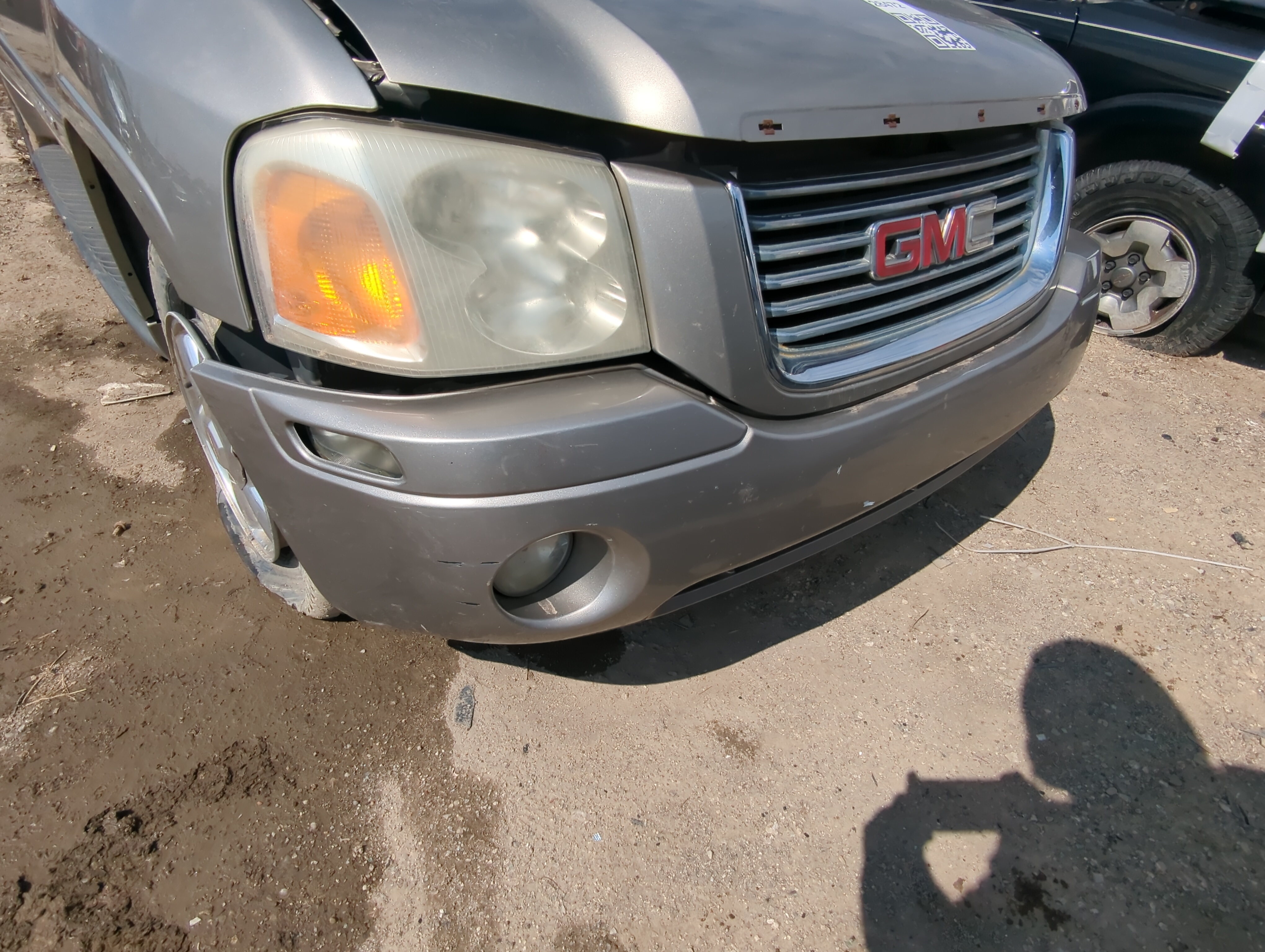 Picture of 2002-2004 Gmc Envoy Xl Driver Front Door Oem 830323