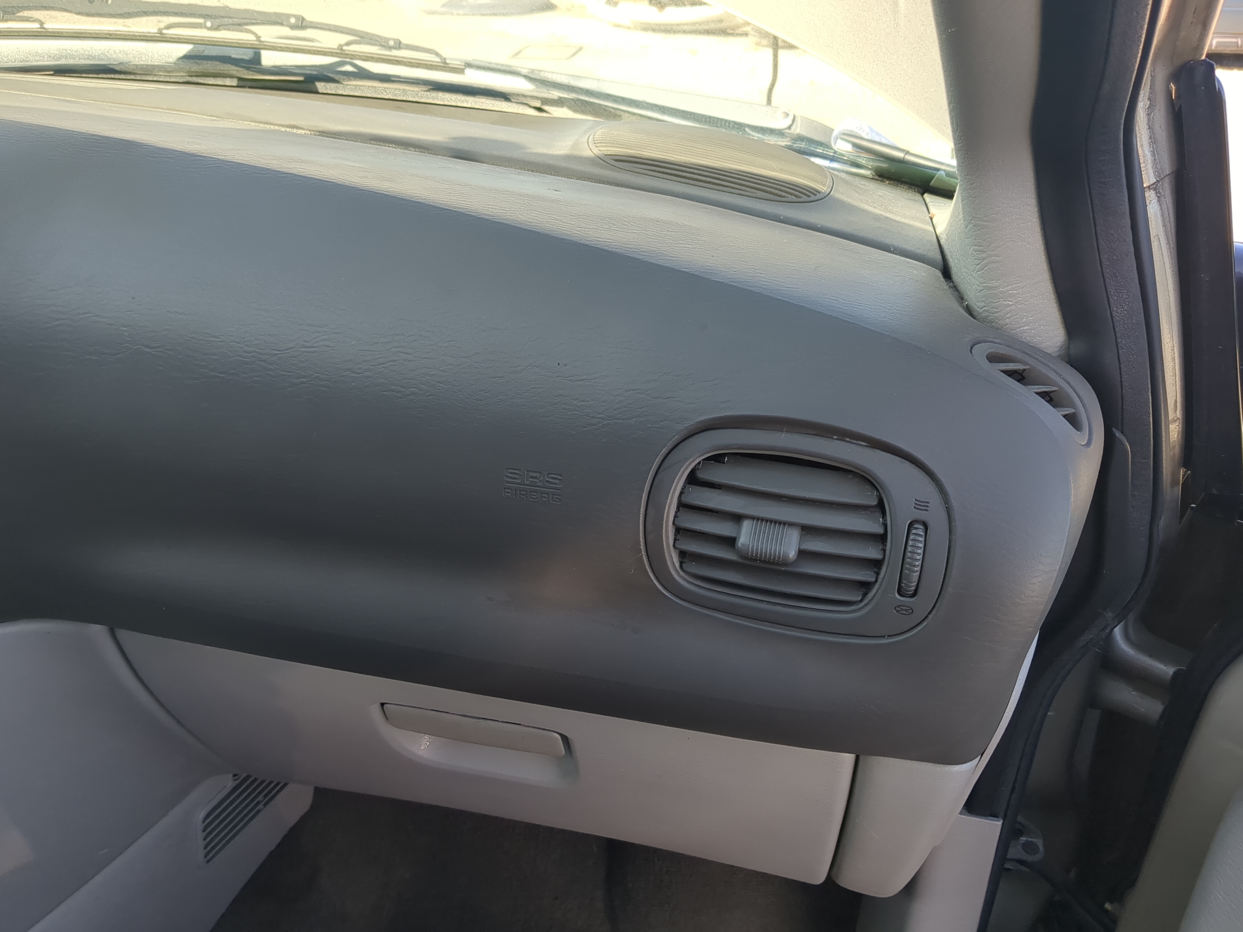 2006-2007 Dodge Caravan Air Bag Passenger Right Dashboard Oem 830462 - Oemusedautoparts1.com