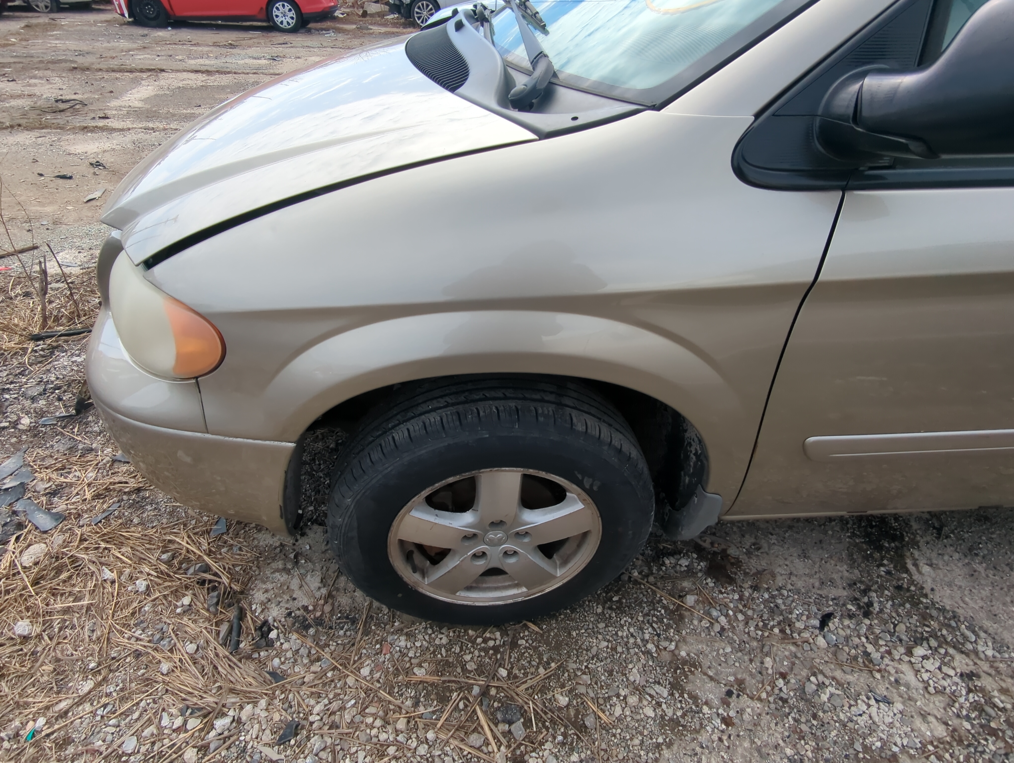 Picture of 2001-2007 Dodge Caravan Driver Fender 830487
