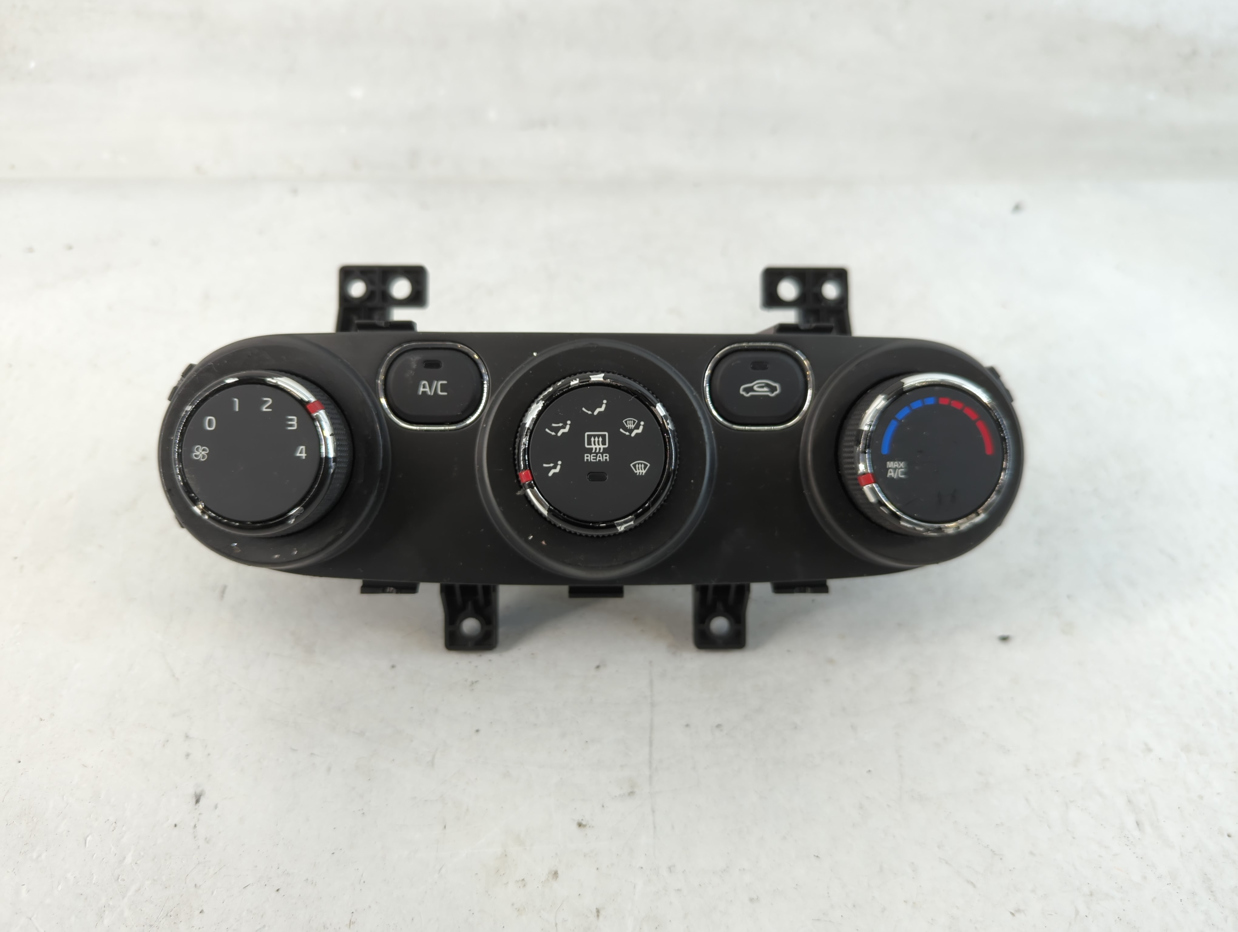 2017-2018 Kia Forte Ac Heater Climate Control 97250-b0aa0 830603 - Oemusedautoparts1.com