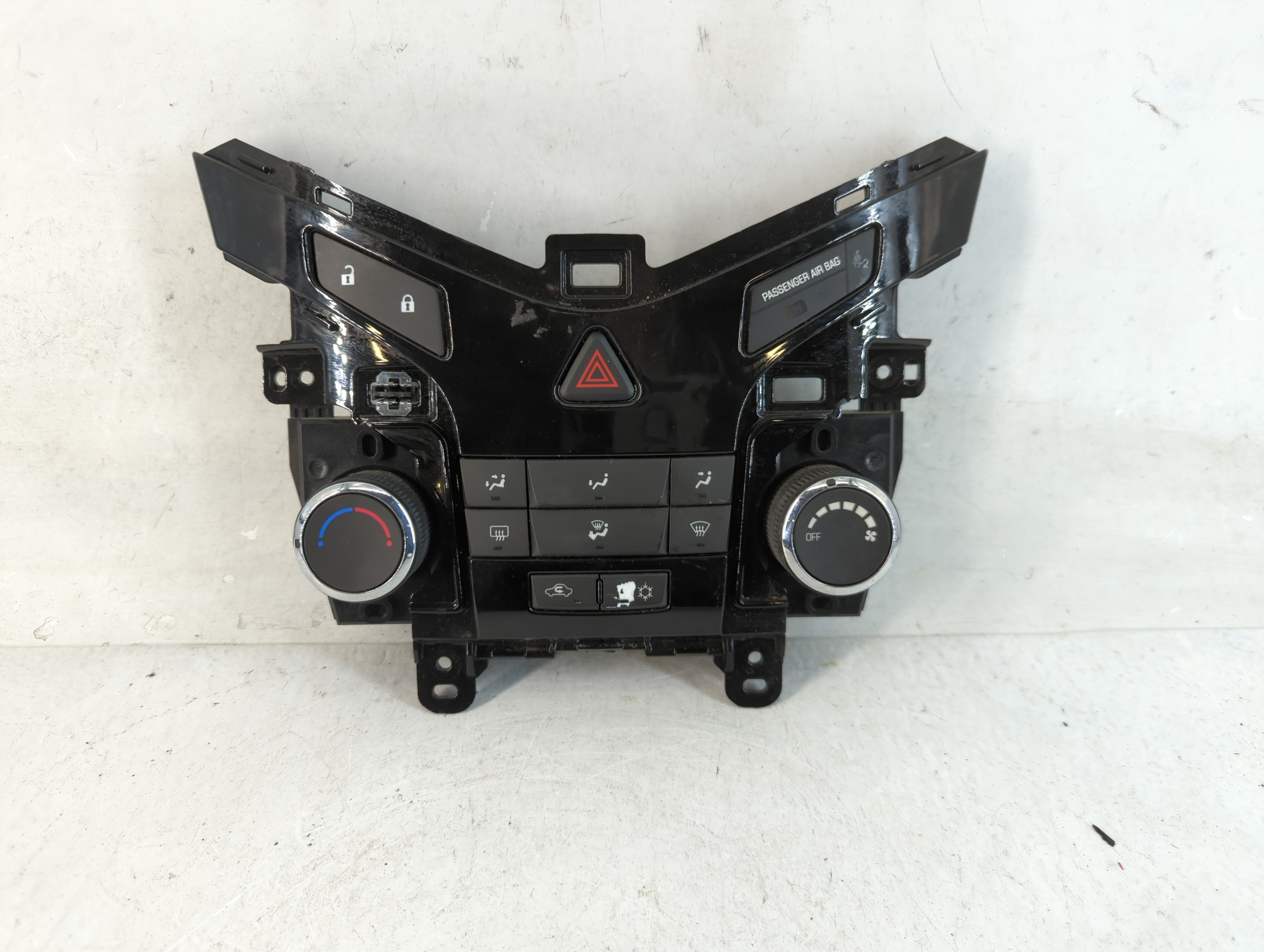 2012-2016 Chevrolet Cruze Ac Heater Climate Control 95146207 830610 - Oemusedautoparts1.com
