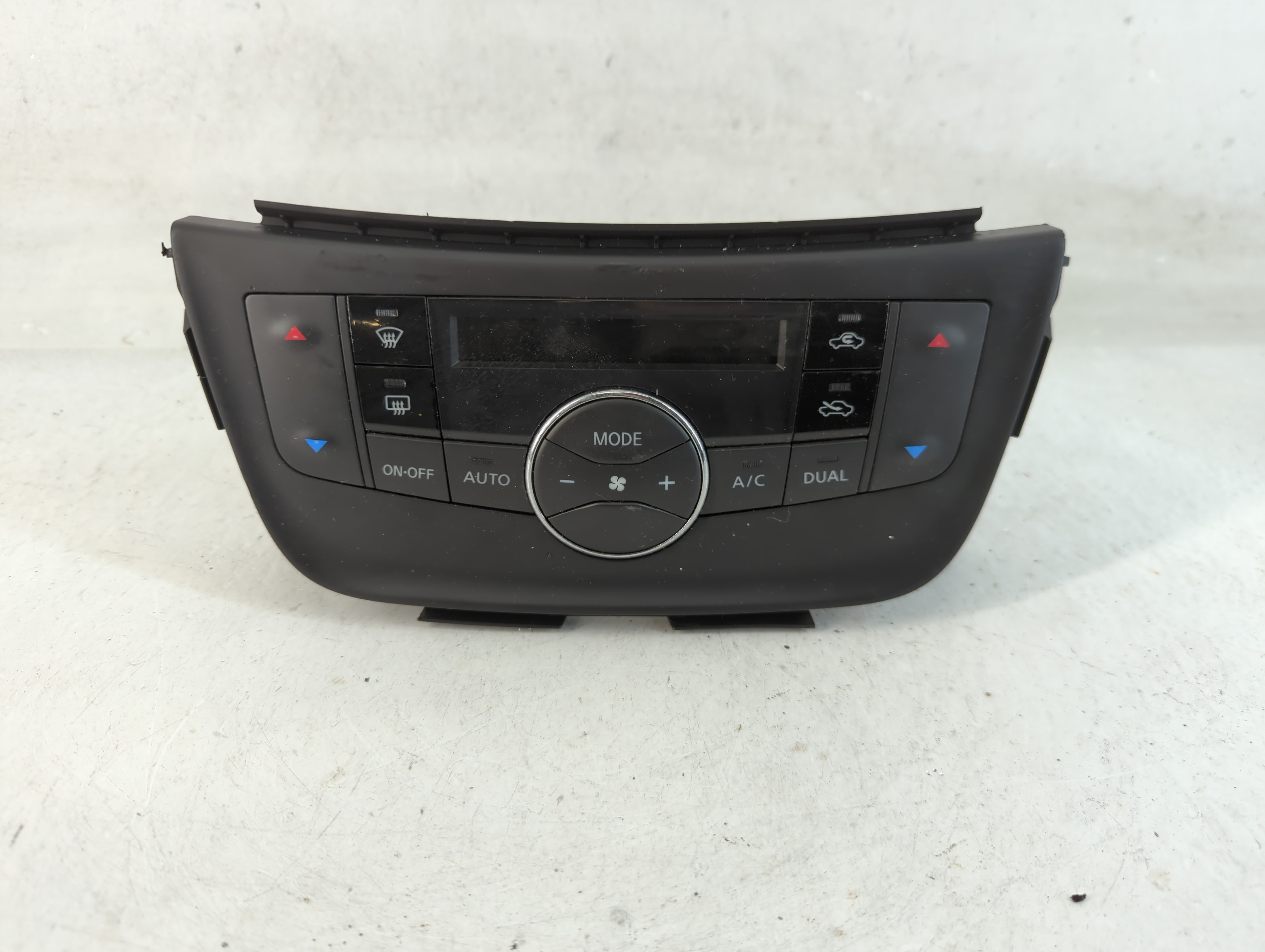Picture of 2006-2012 Mitsubishi Galant Am Fm Cd Player Radio Receiver 830615