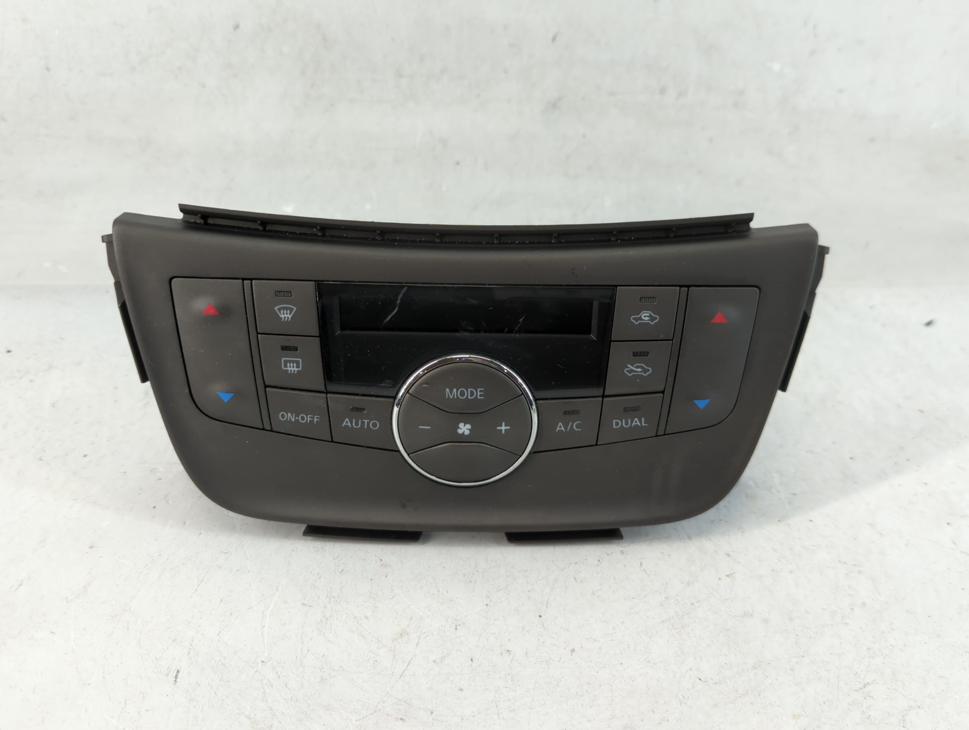 2013-2014 Nissan Sentra Ac Heater Climate Control 27500 3sg1a 830695 - Oemusedautoparts1.com
