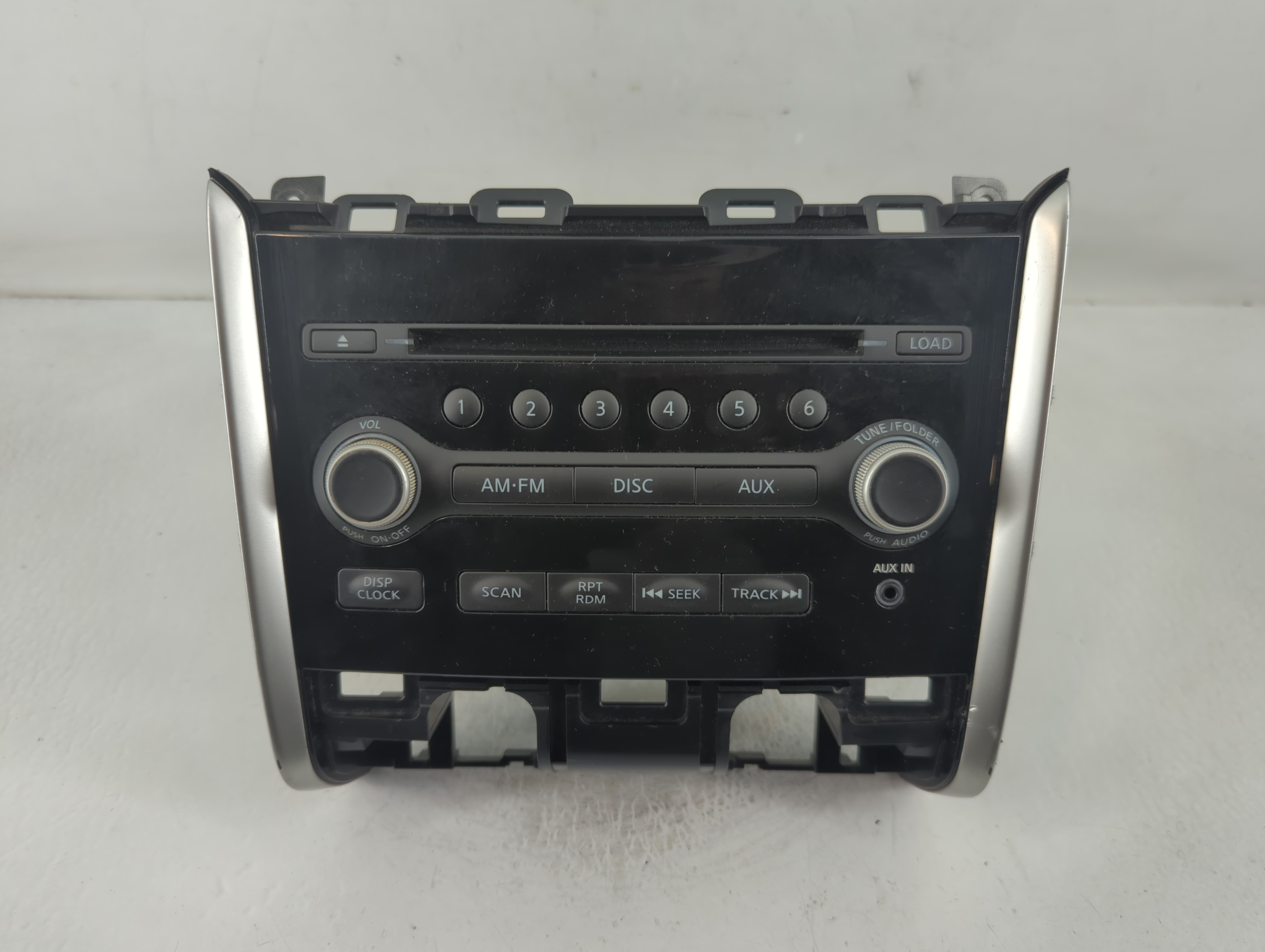 2016-2016 Nissan Pathfinder Am Fm Cd Player Radio Receiver 830738 - Oemusedautoparts1.com