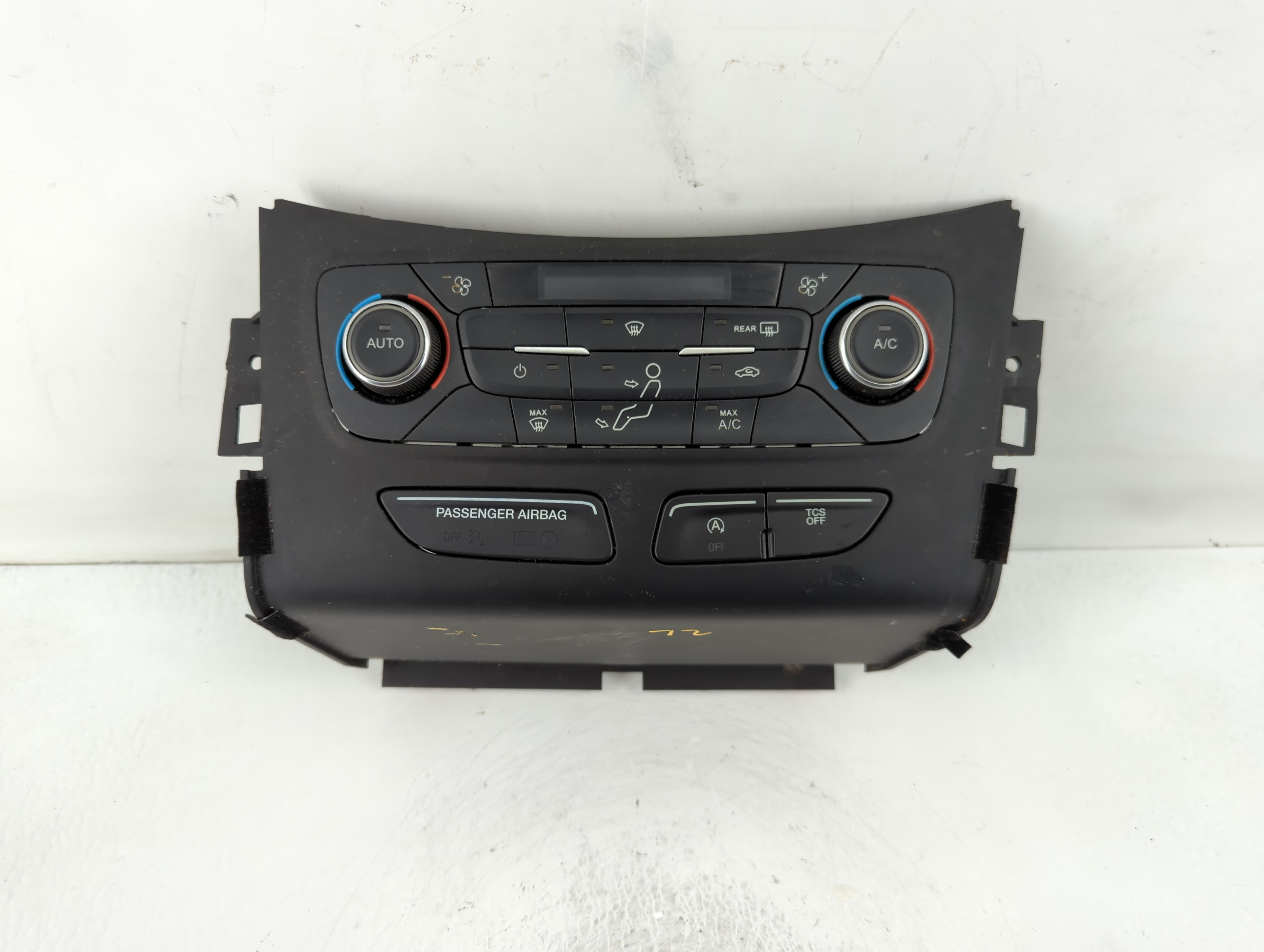 Picture of 2017-2017 Ford Escape Ac Heater Climate Control Gj5t-18c612-ea 830743